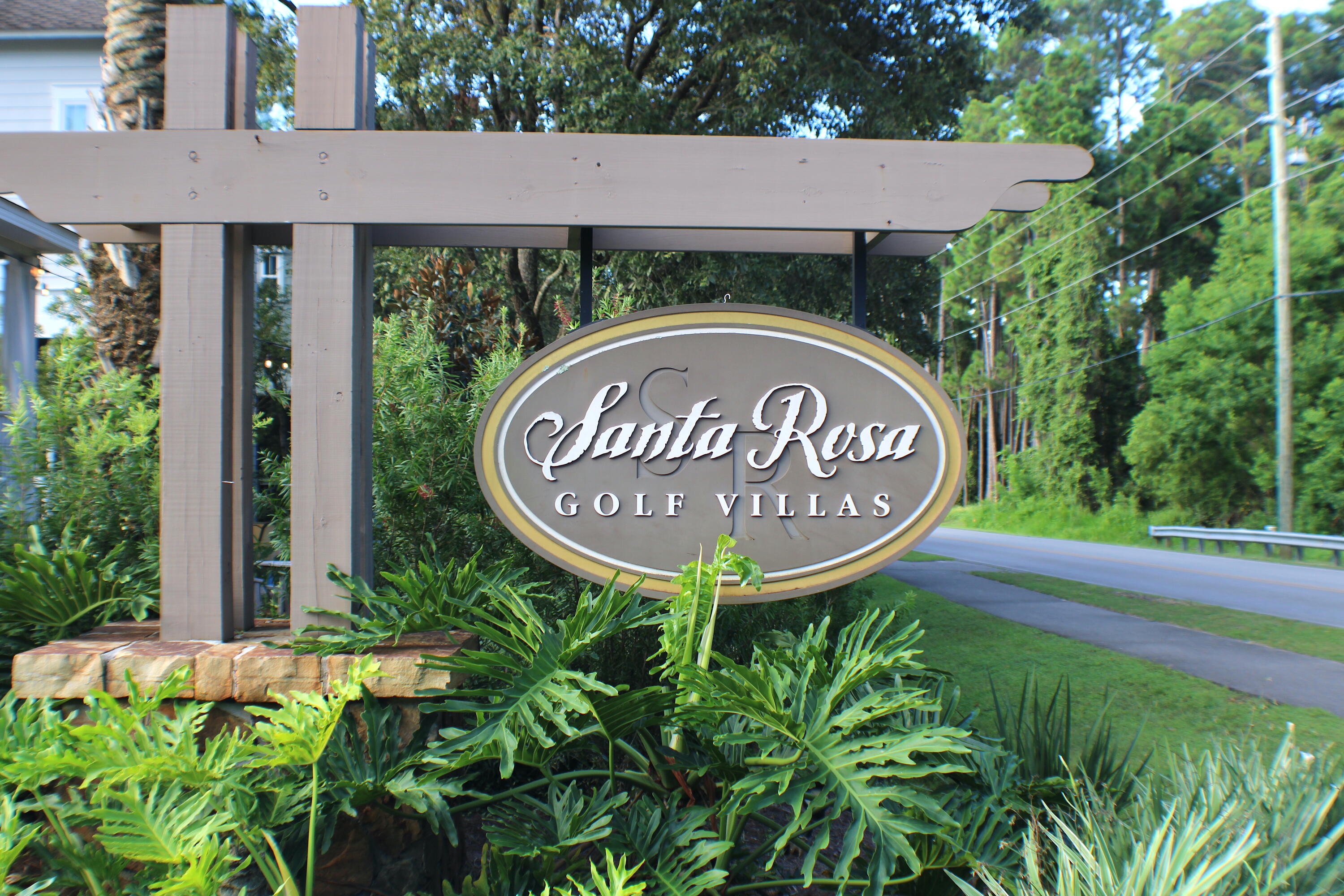 SANTA ROSA GOLF VILLAS - Residential