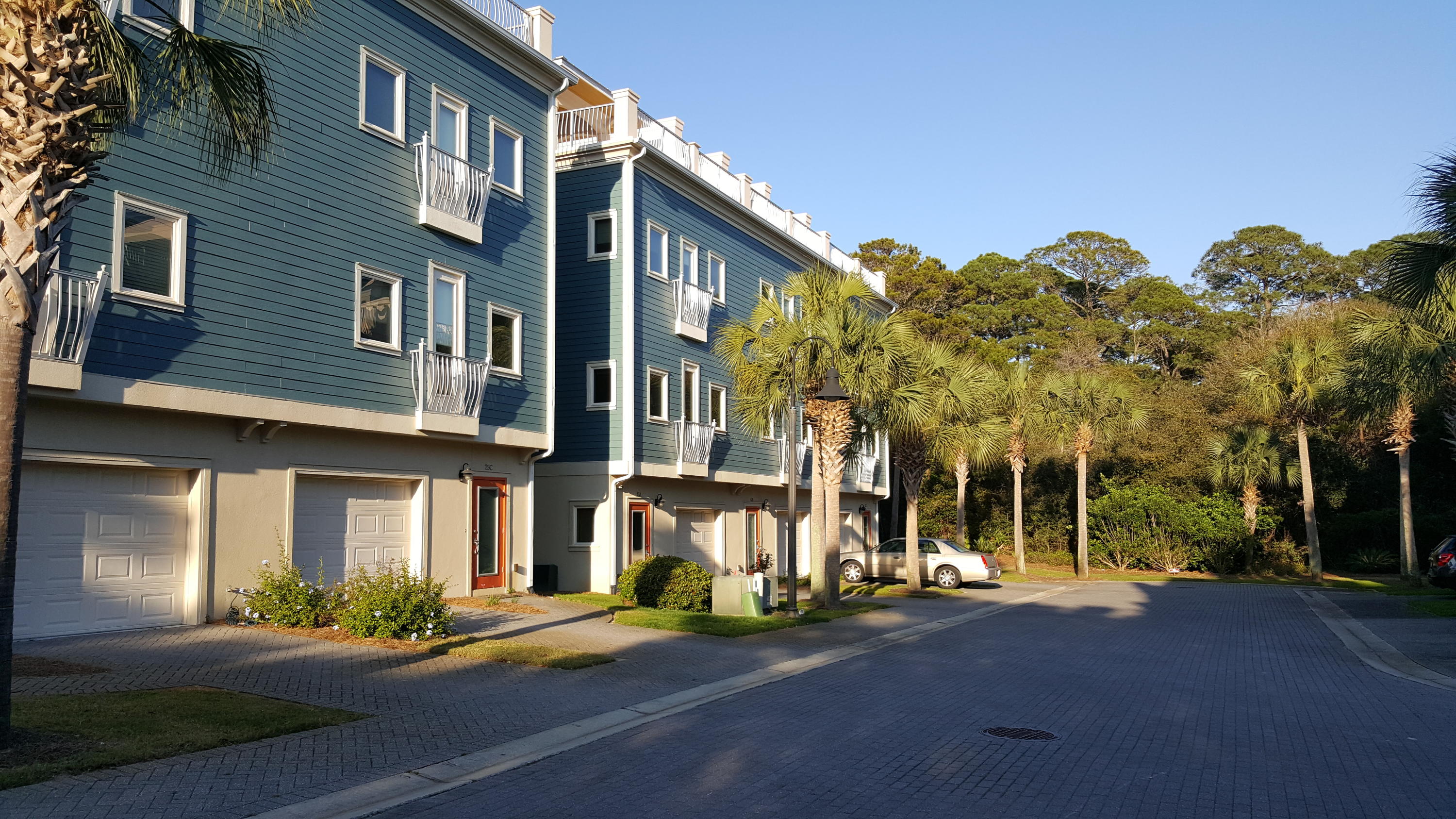 COASTAL DUNES - Residential