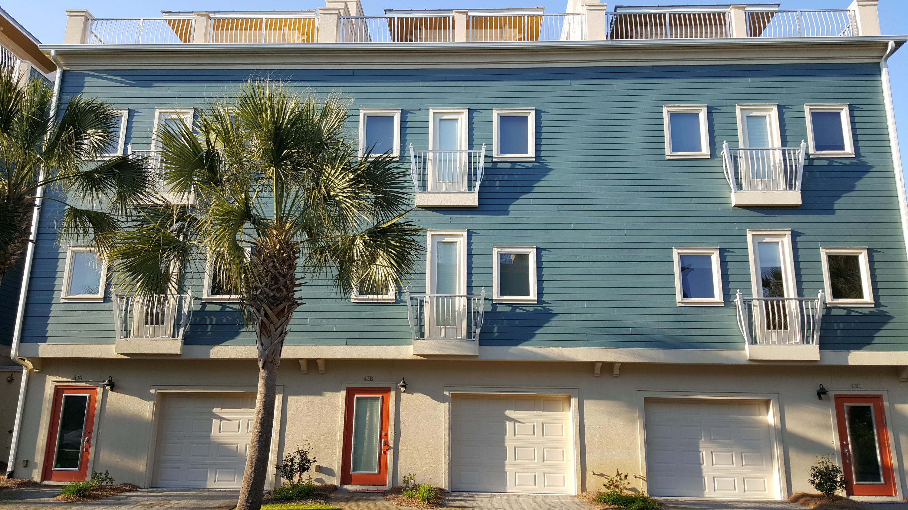 COASTAL DUNES - Residential