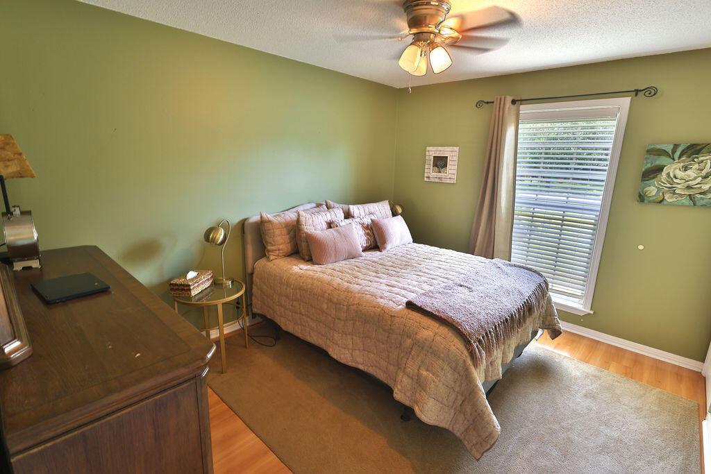 EMERALD POINTE - Residential