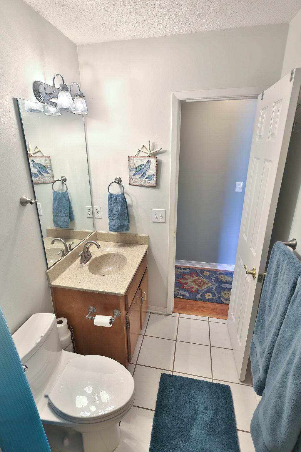 EMERALD POINTE - Residential