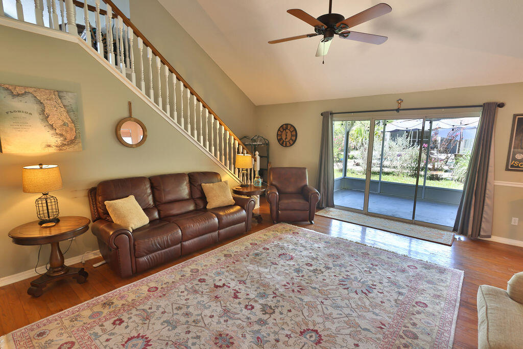 EMERALD POINTE - Residential