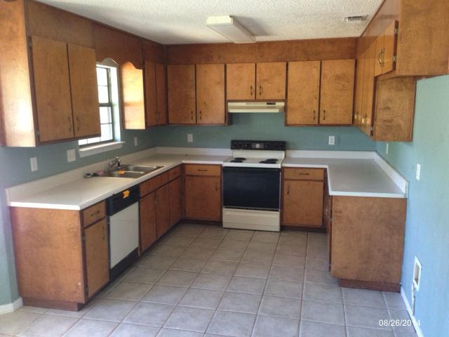 NAVARRE S/D 2ND ADDN - Residential