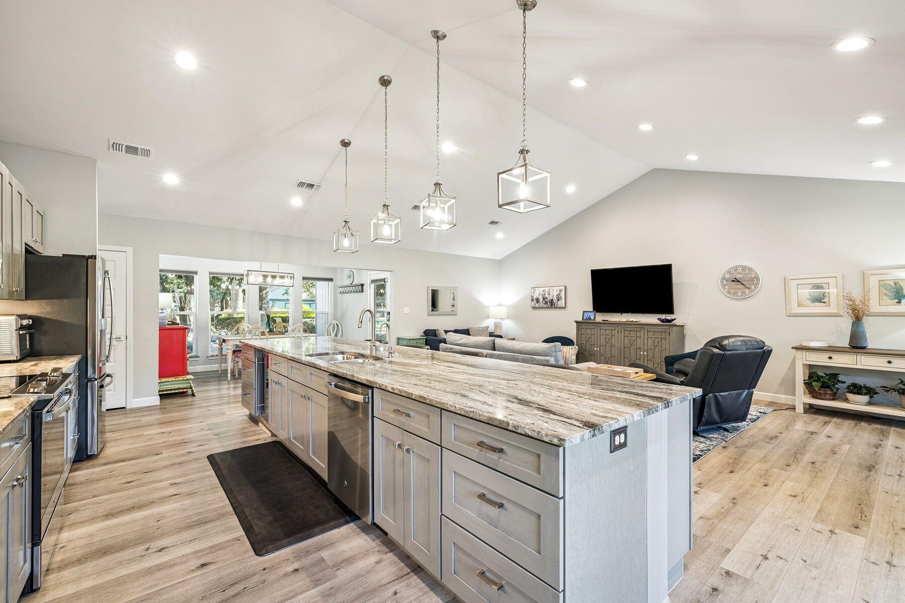 AUGUSTA VILLAGE CONDO - Residential