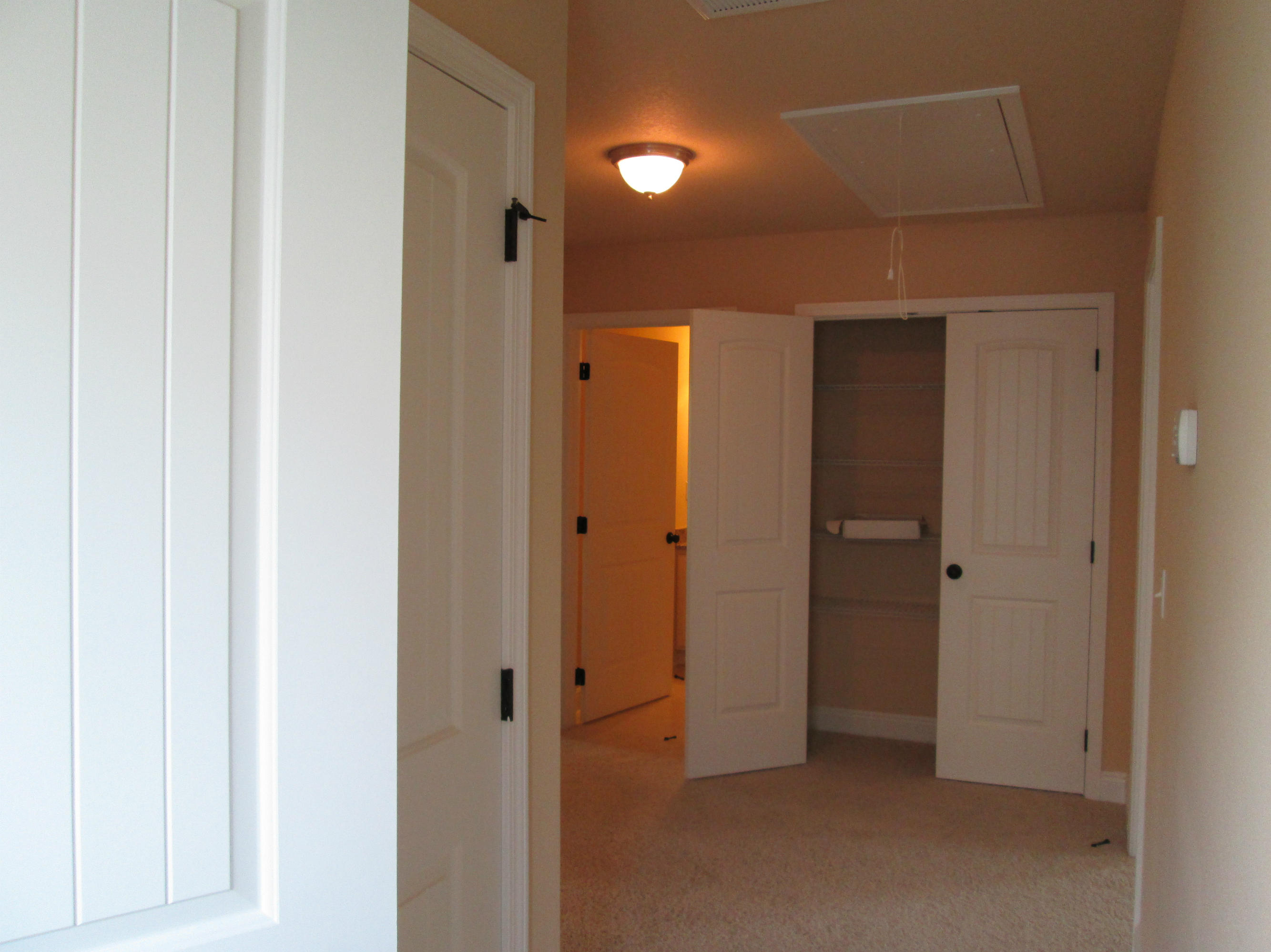 MOSAIC OAKS - Residential