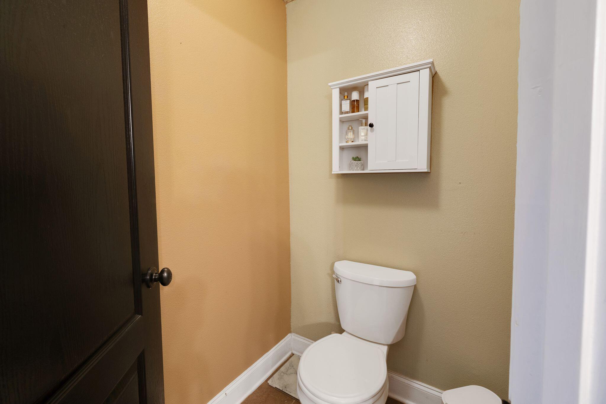 SILVER SPRINGS EST - Residential
