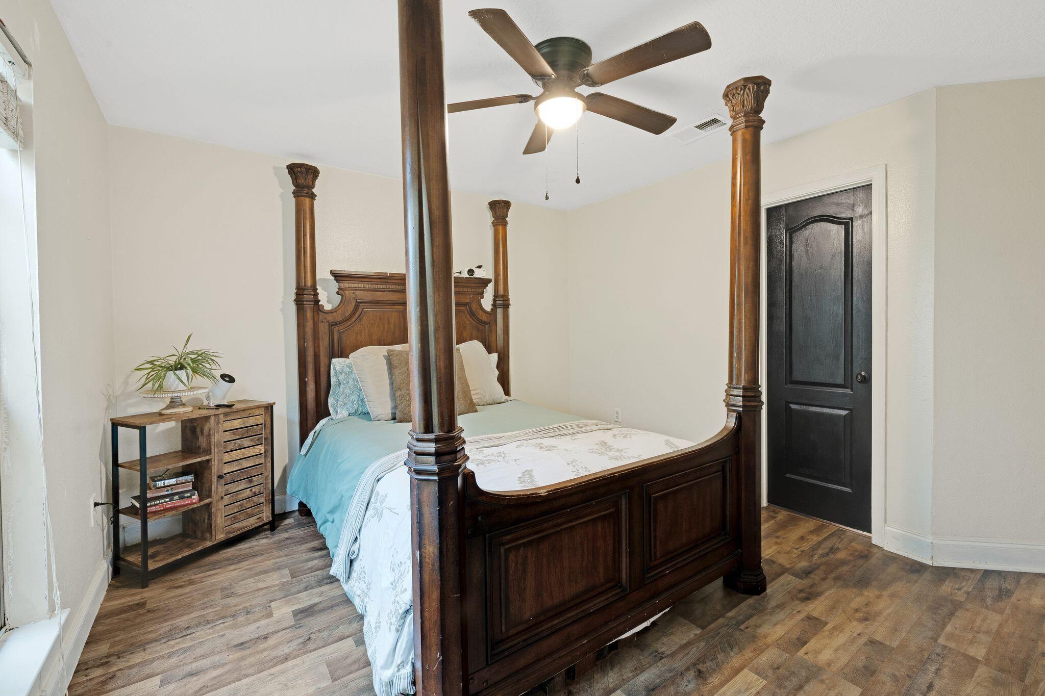 SILVER SPRINGS EST - Residential