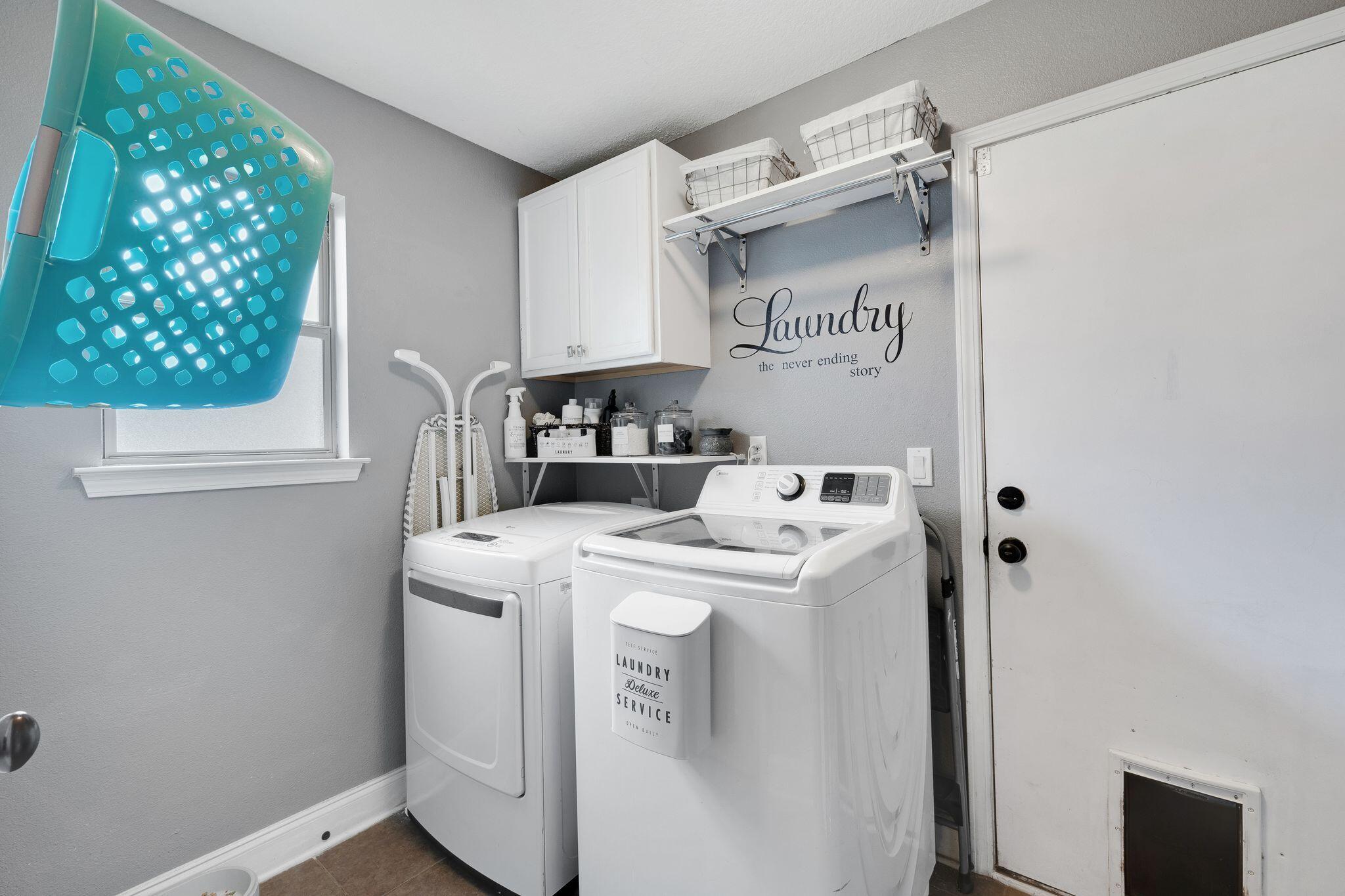 SILVER SPRINGS EST - Residential