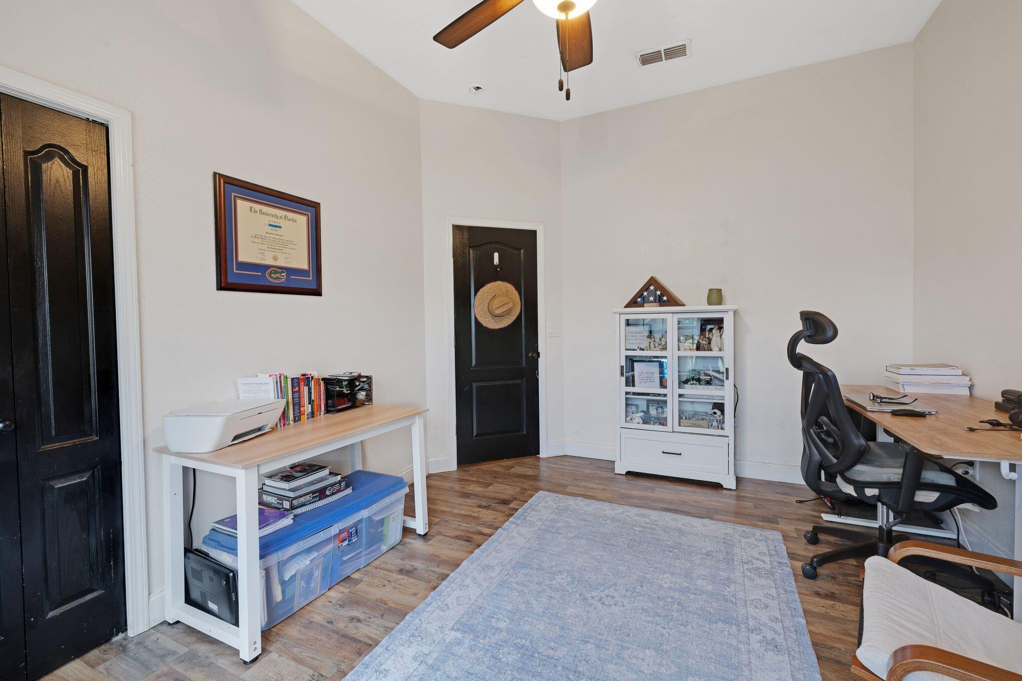 SILVER SPRINGS EST - Residential