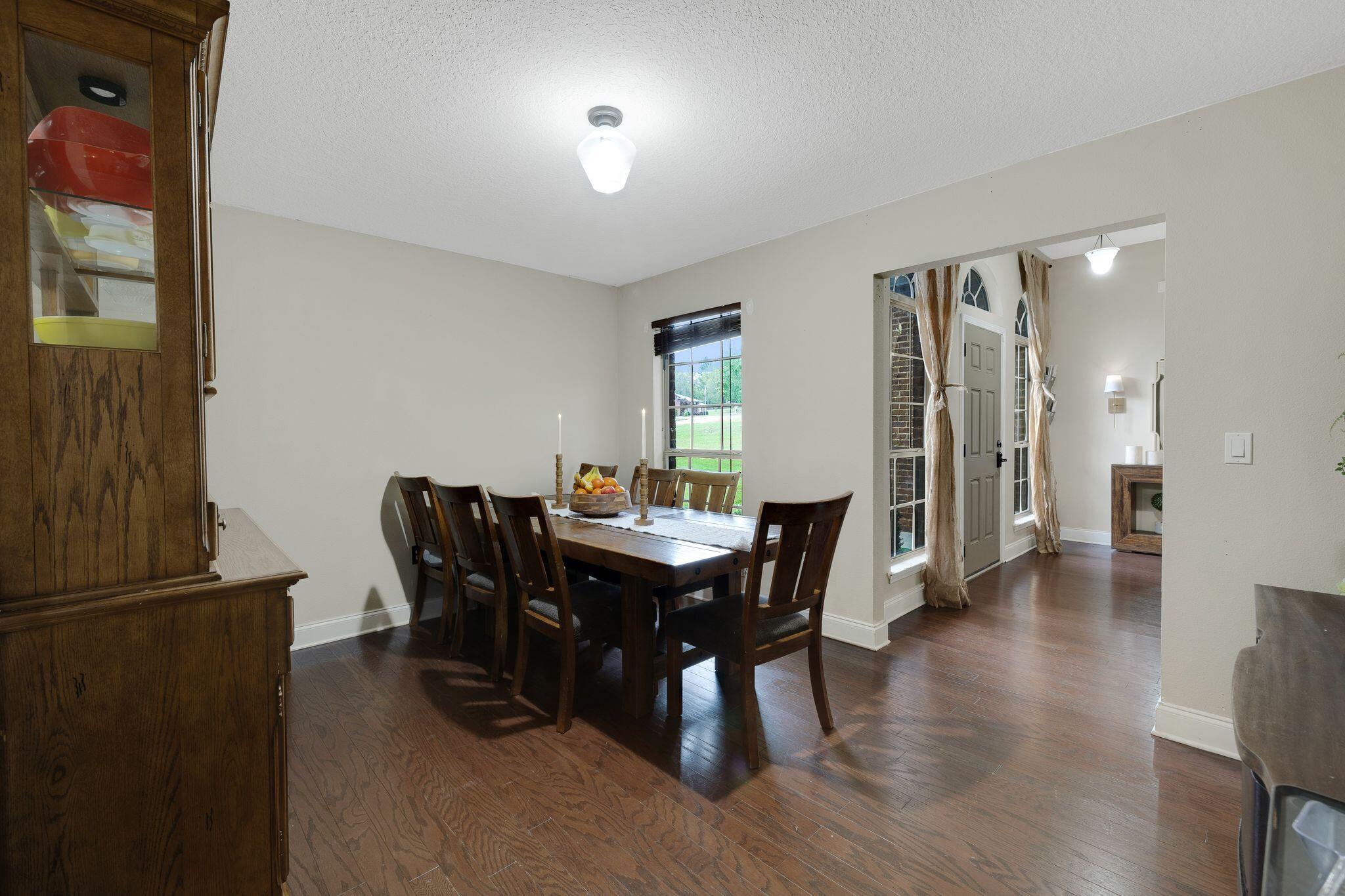 SILVER SPRINGS EST - Residential