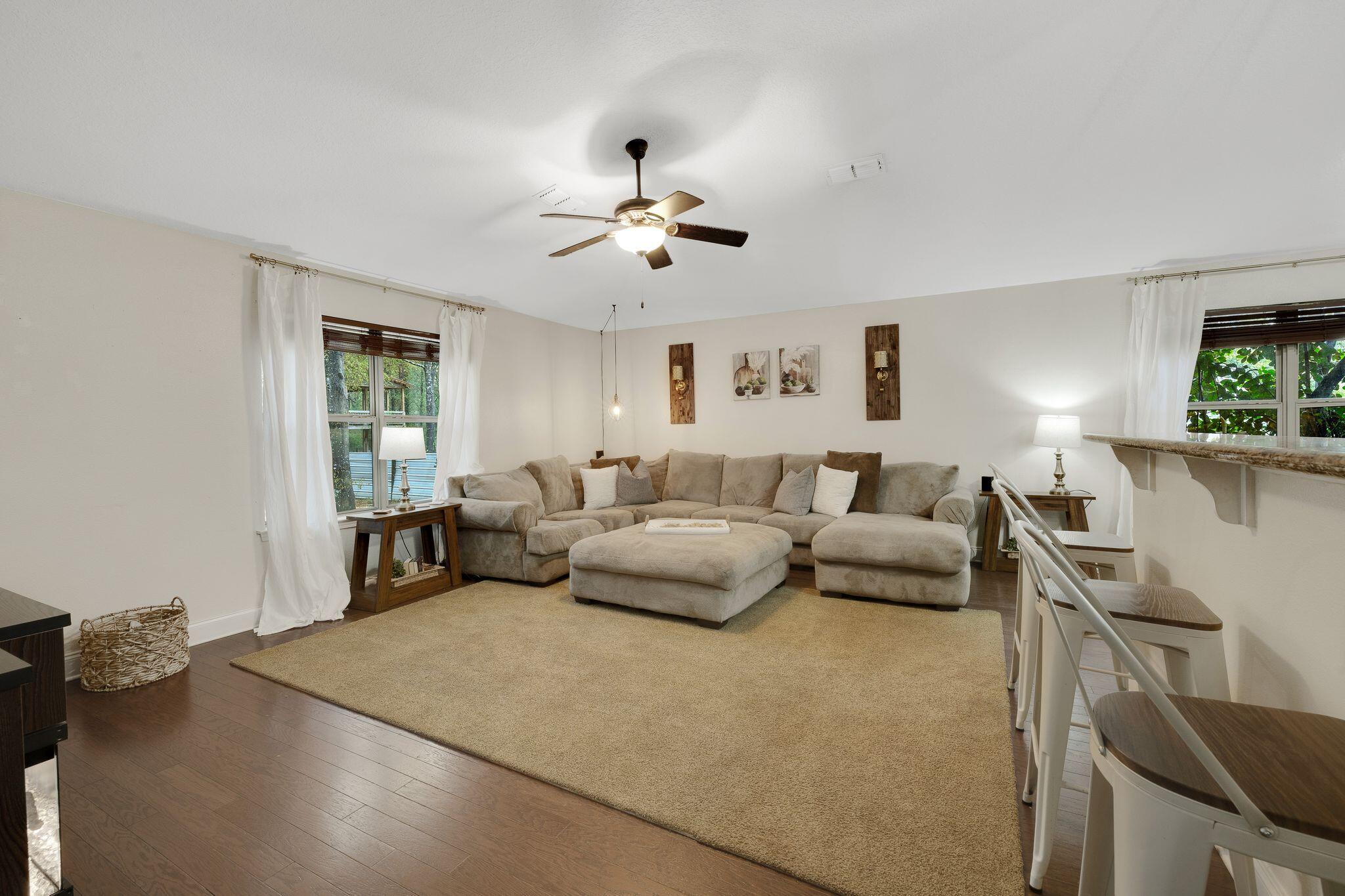 SILVER SPRINGS EST - Residential