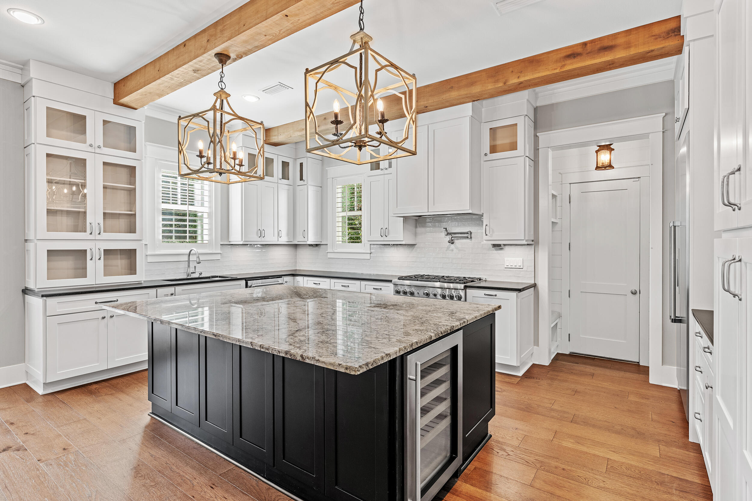 FOREST LAKES - Residential