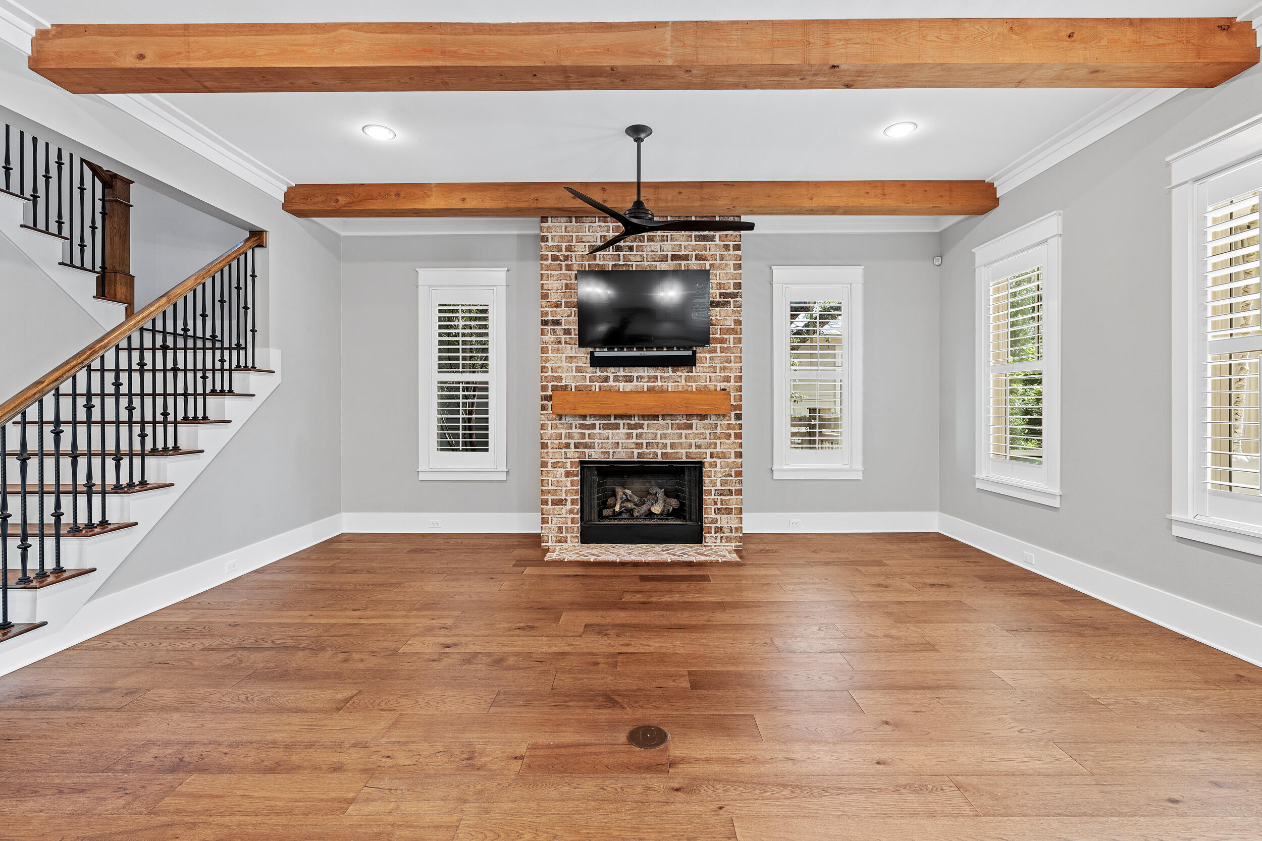 FOREST LAKES - Residential