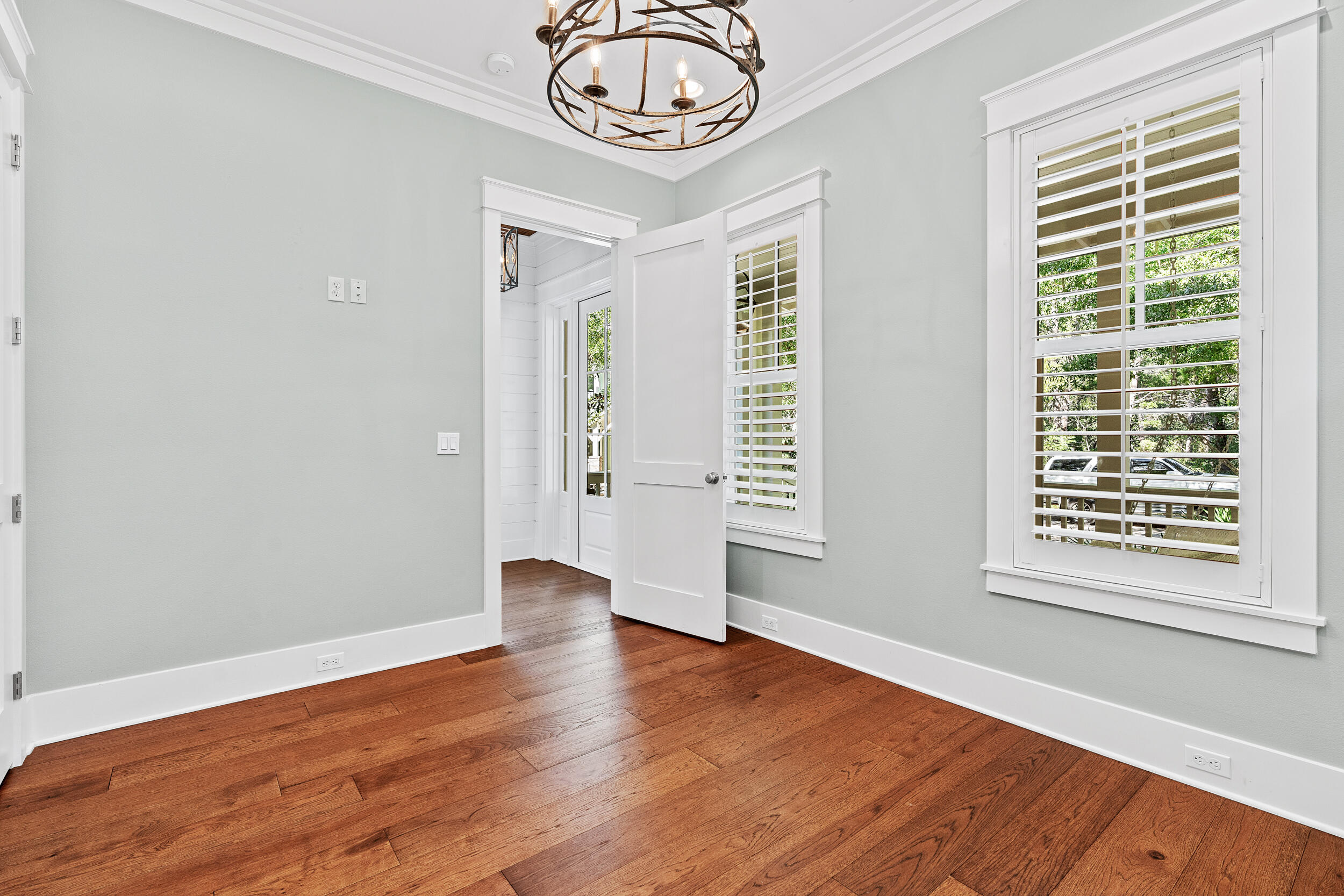 FOREST LAKES - Residential