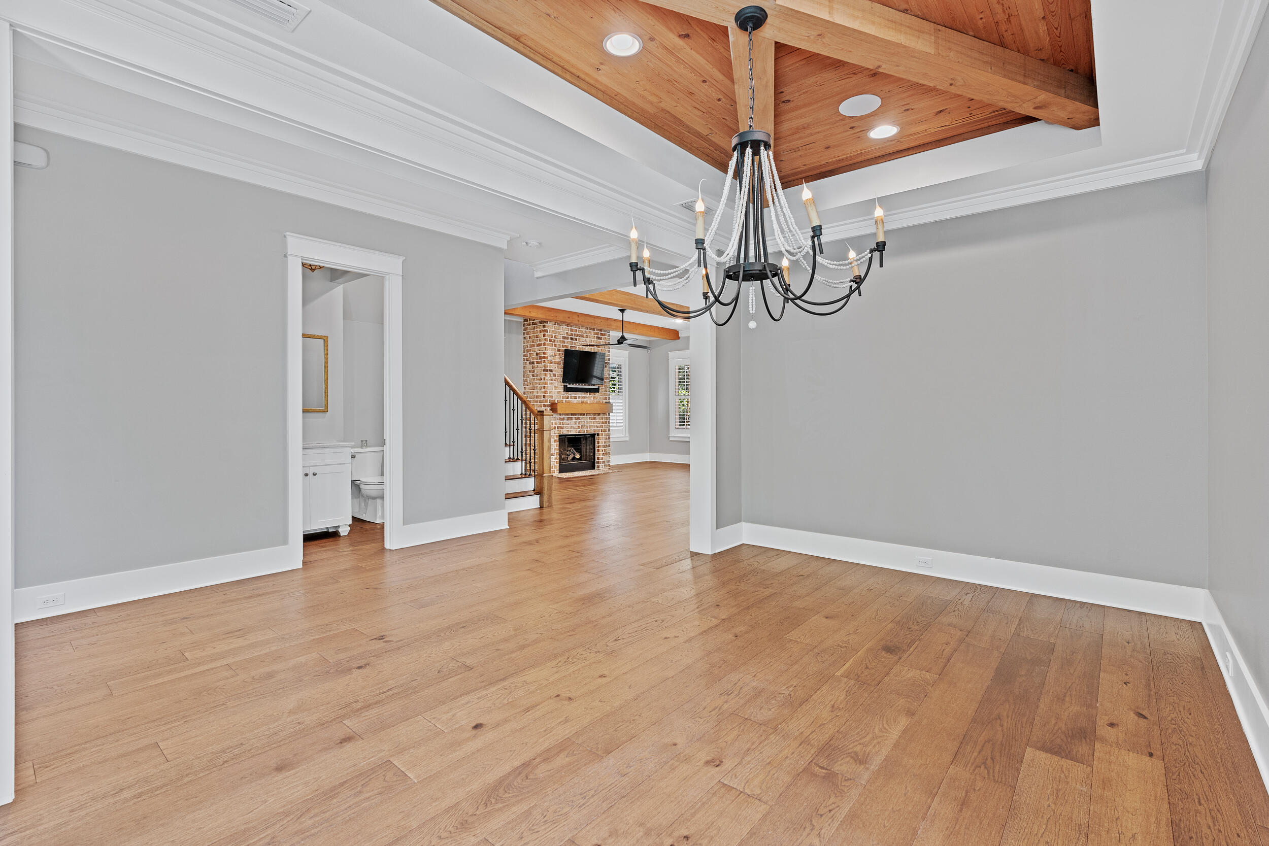 FOREST LAKES - Residential