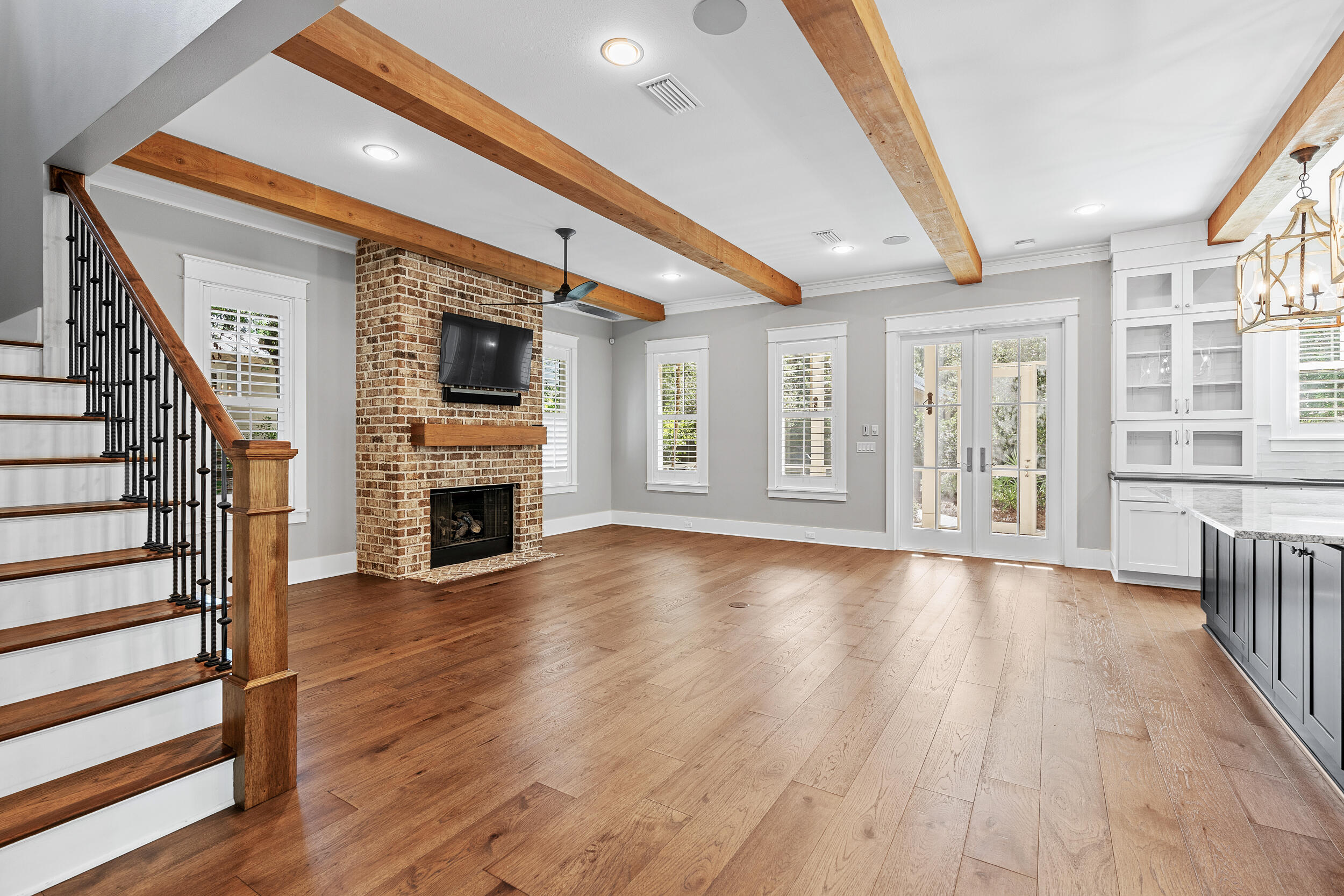 FOREST LAKES - Residential