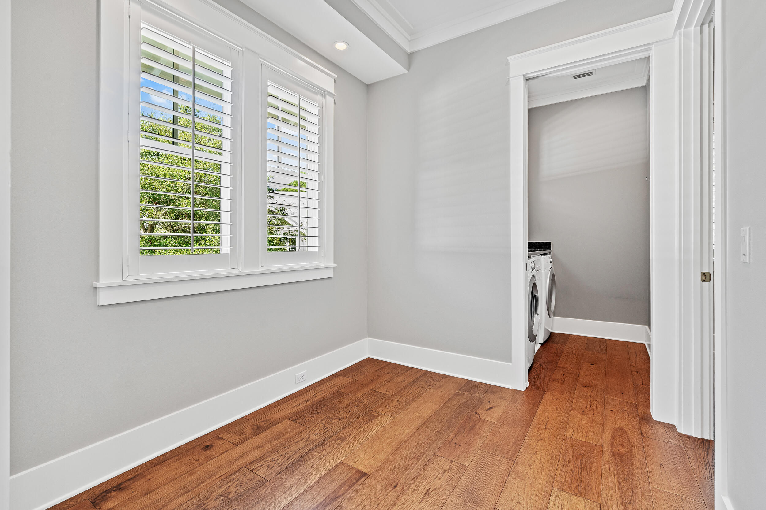 FOREST LAKES - Residential