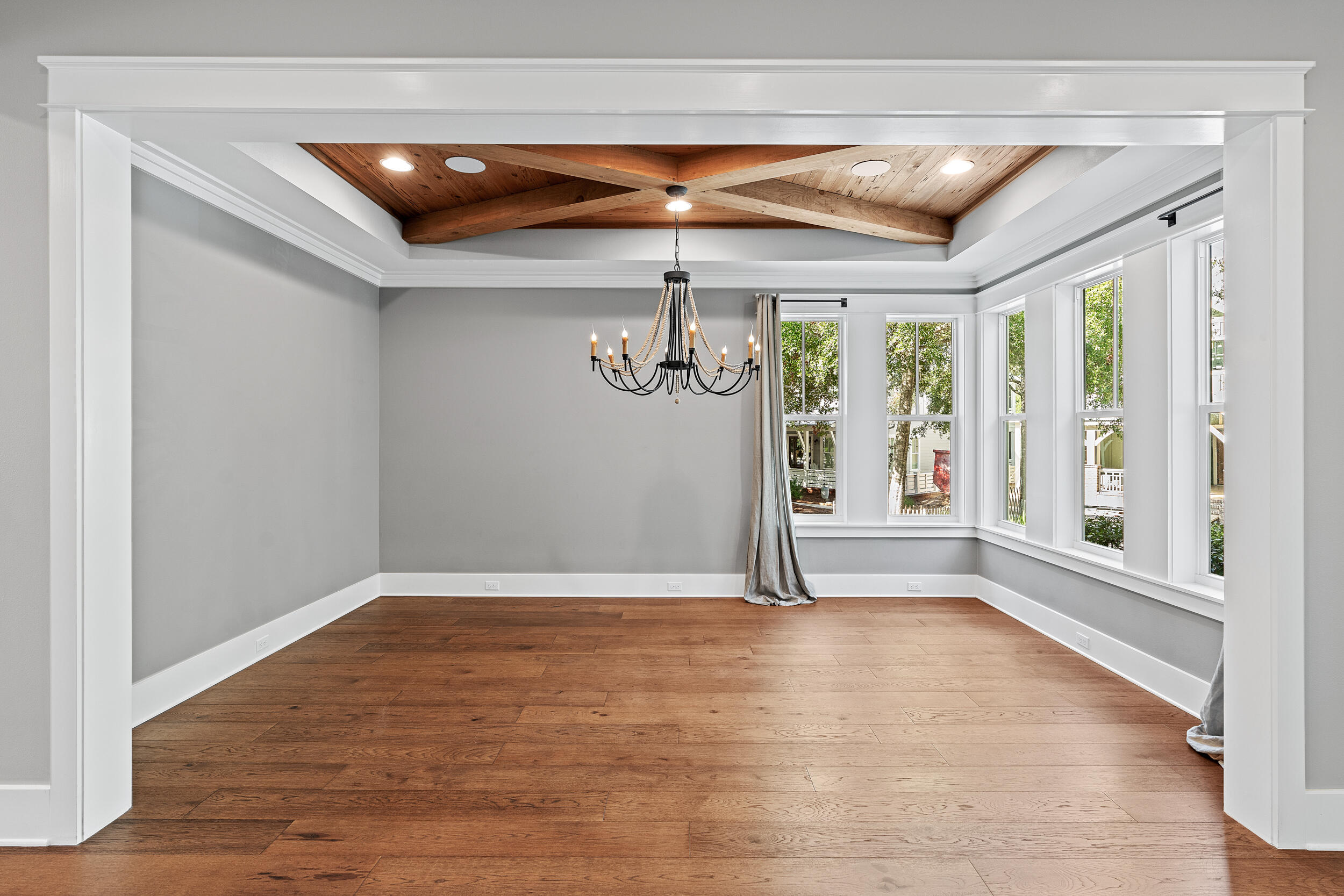 FOREST LAKES - Residential