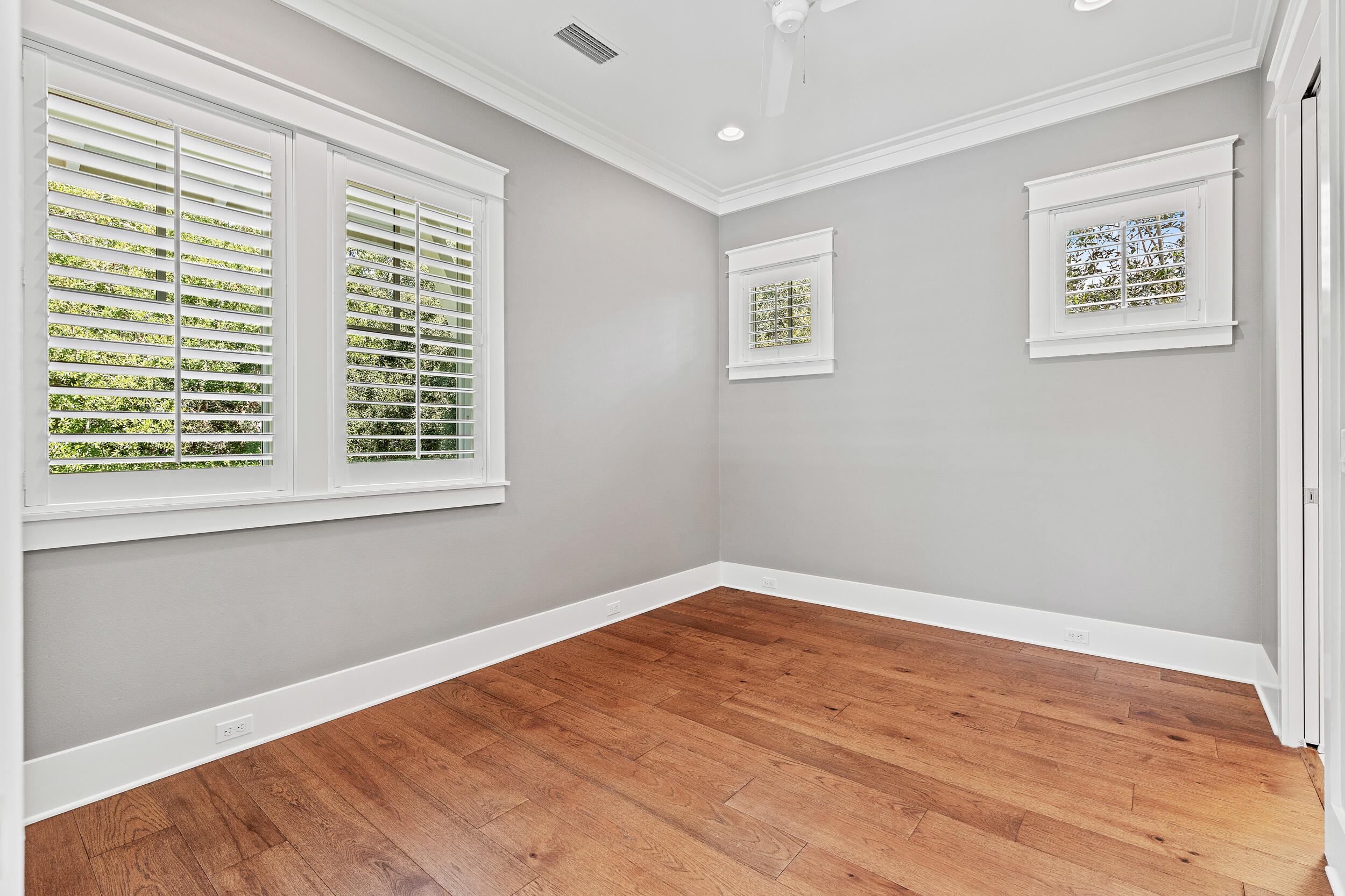 FOREST LAKES - Residential