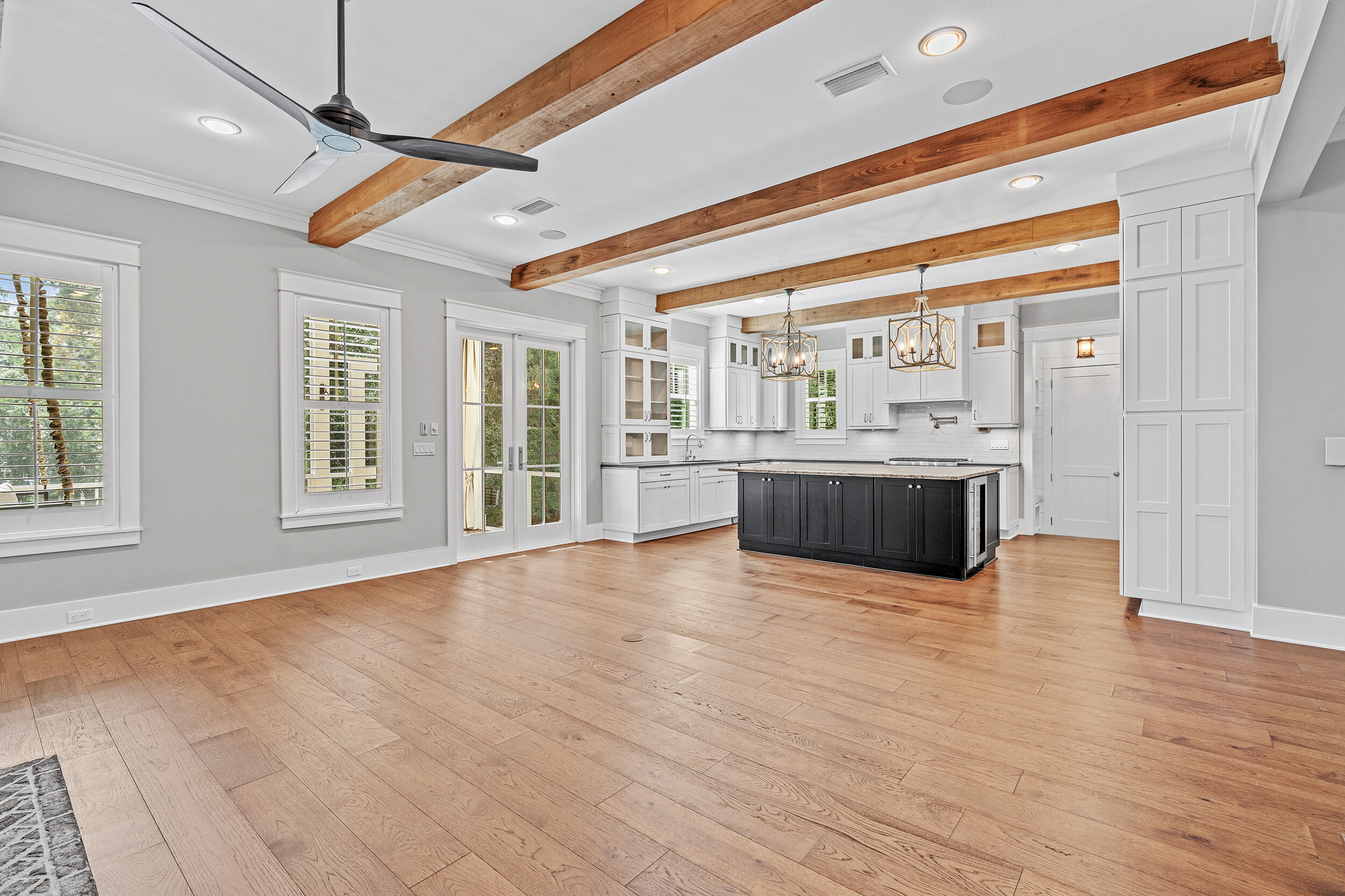 FOREST LAKES - Residential