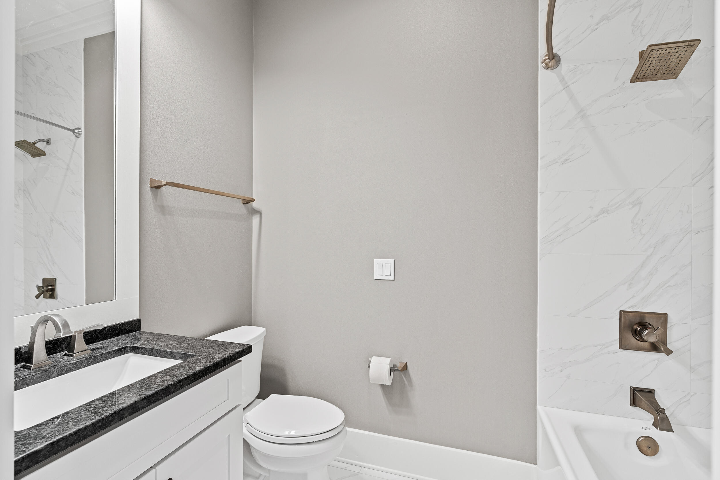 FOREST LAKES - Residential