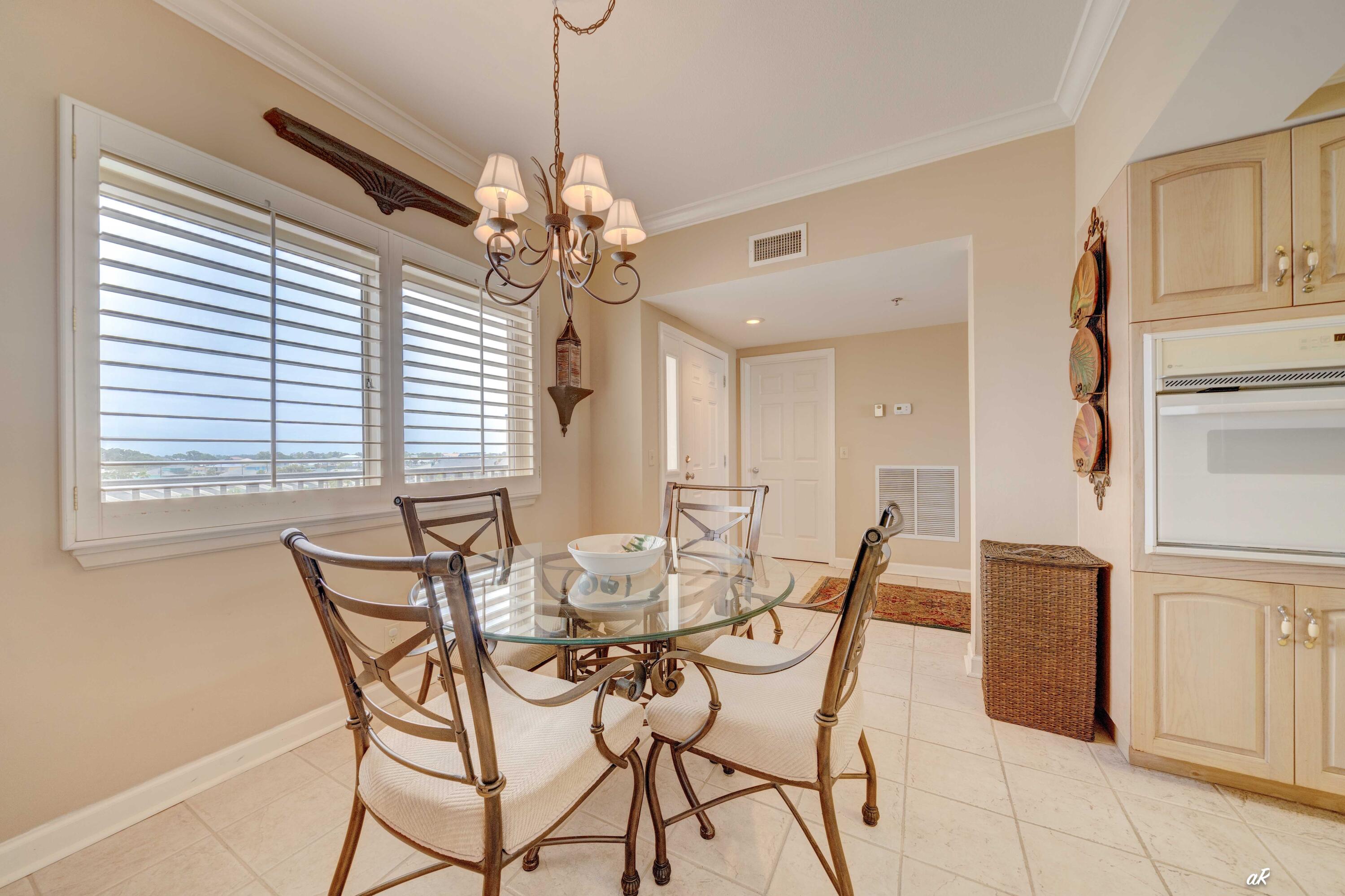 SUMMERWIND CONDOS - Residential