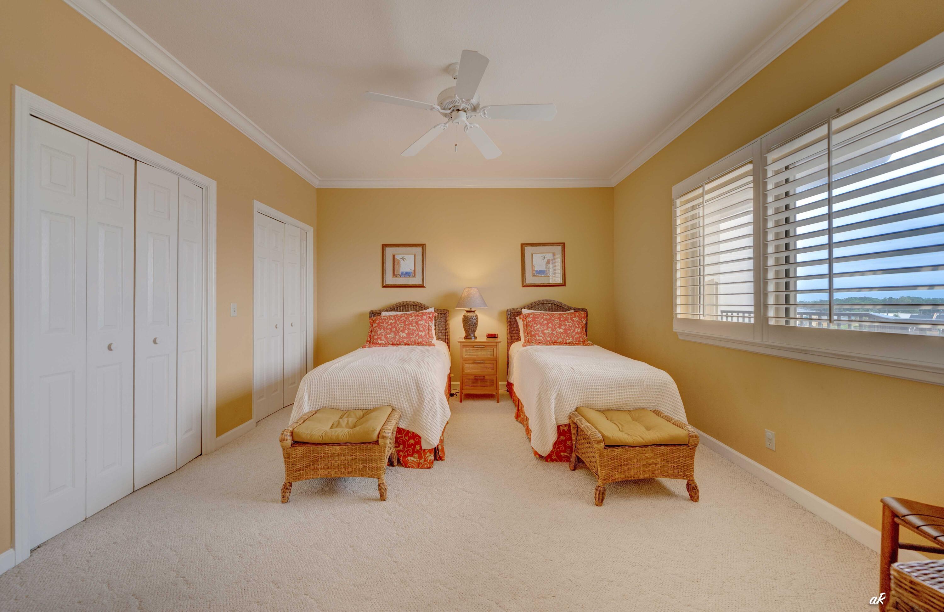 SUMMERWIND CONDOS - Residential