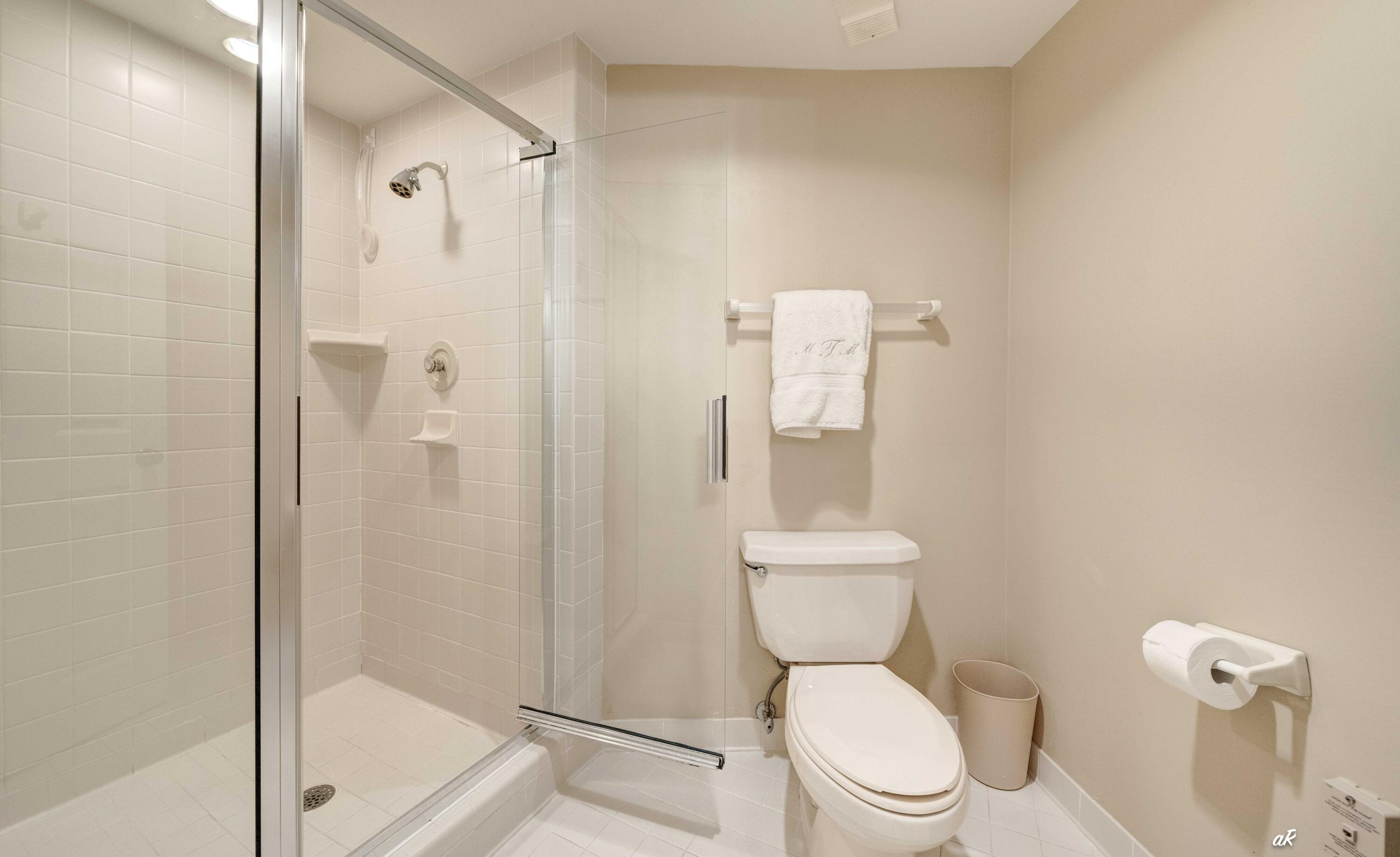 SUMMERWIND CONDOS - Residential