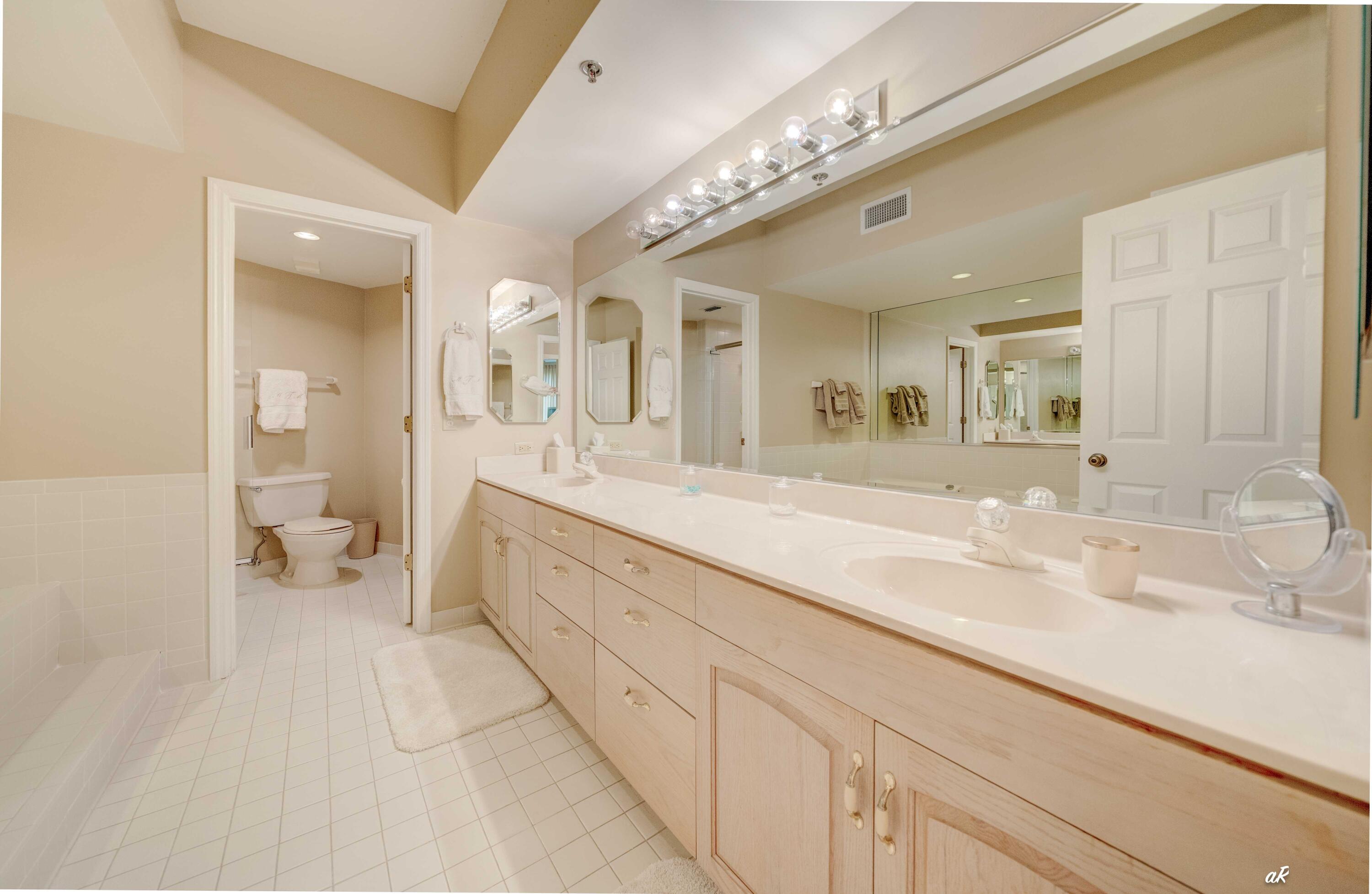 SUMMERWIND CONDOS - Residential