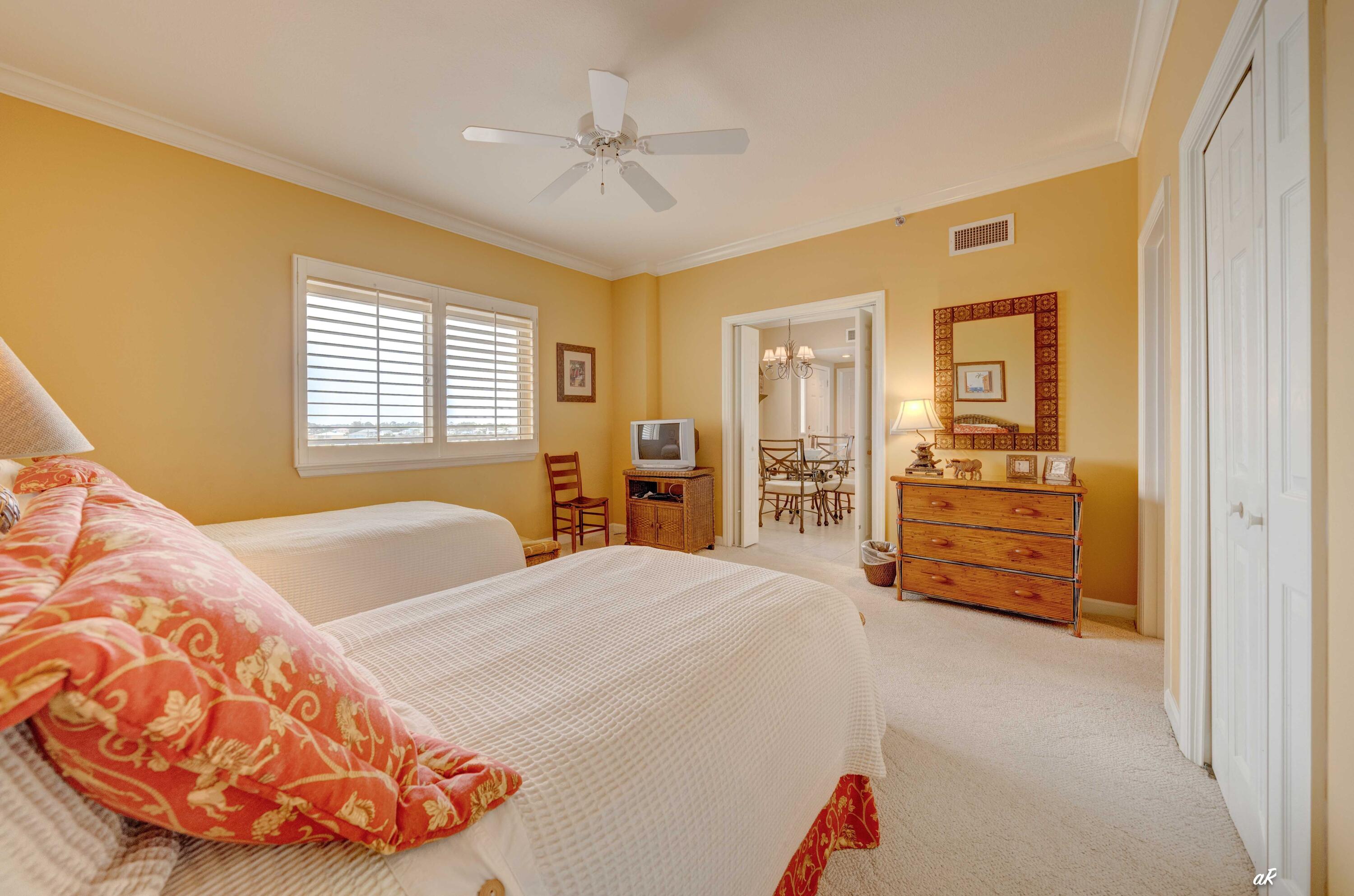 SUMMERWIND CONDOS - Residential
