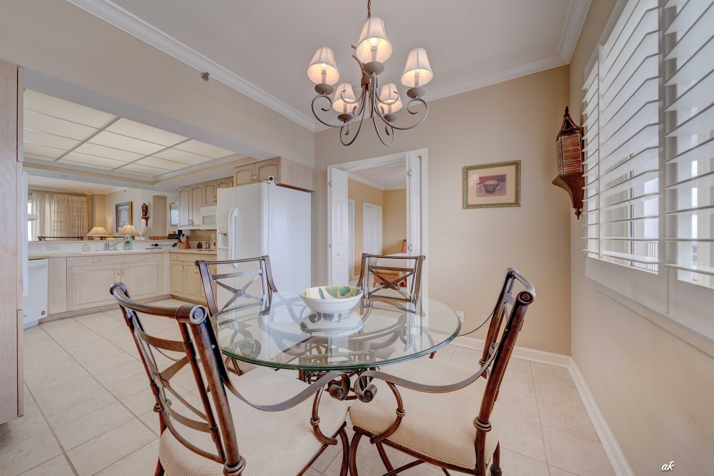 SUMMERWIND CONDOS - Residential
