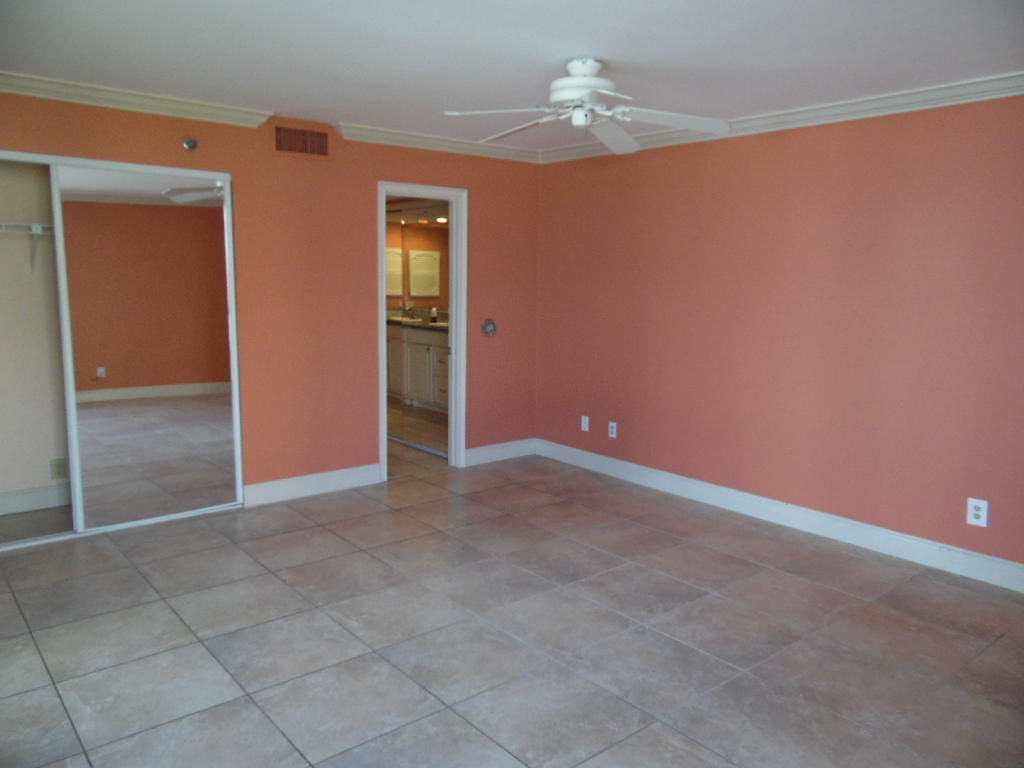 MAINSAIL CONDO PH 5 - Residential