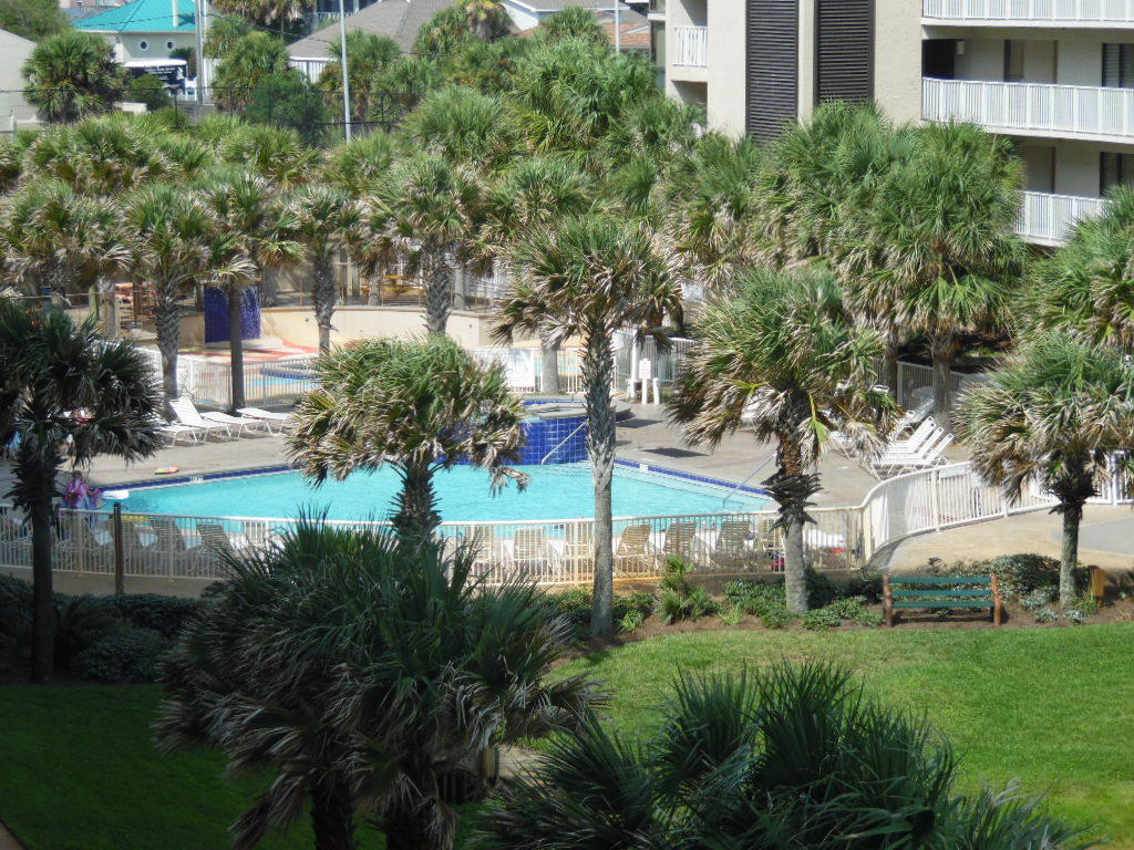 MAINSAIL CONDO PH 5 - Residential