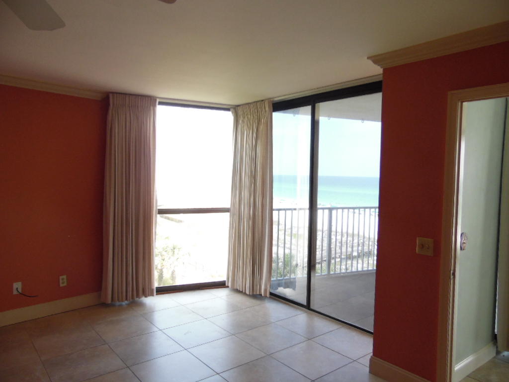 MAINSAIL CONDO PH 5 - Residential