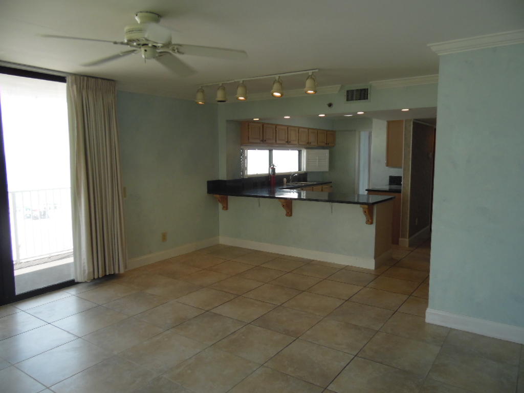 MAINSAIL CONDO PH 5 - Residential