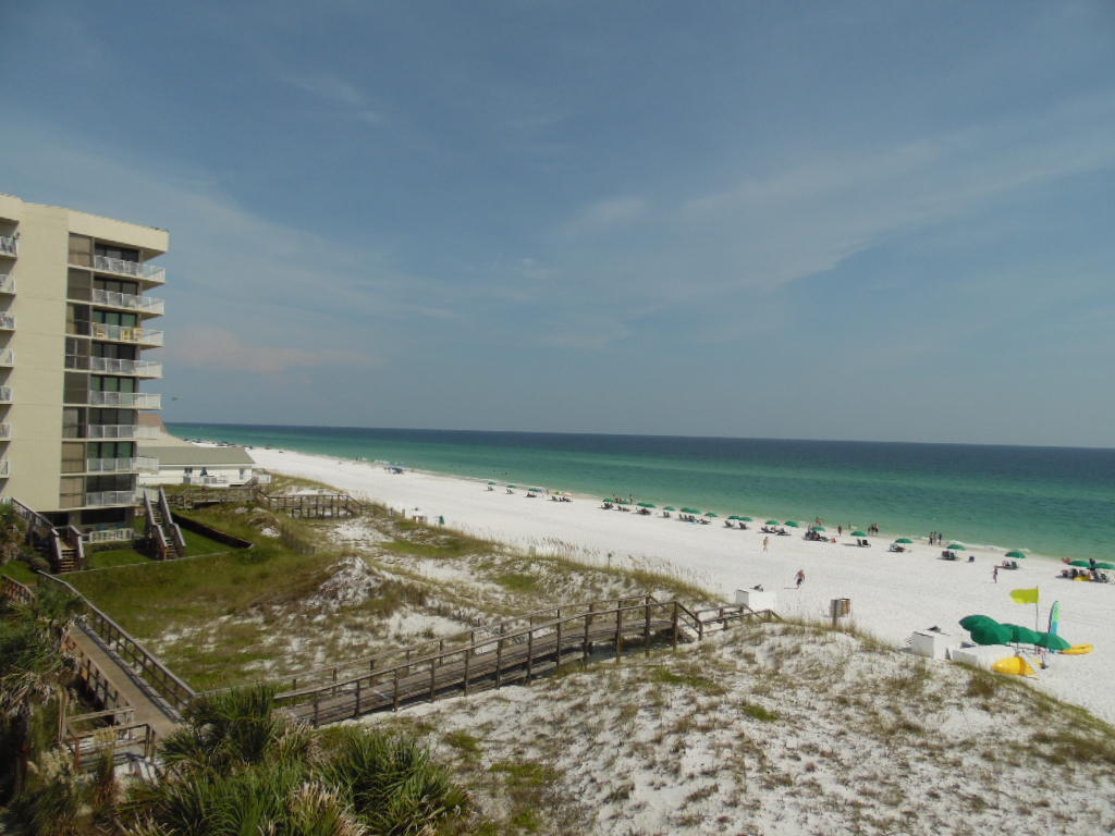 MAINSAIL CONDO PH 5 - Residential