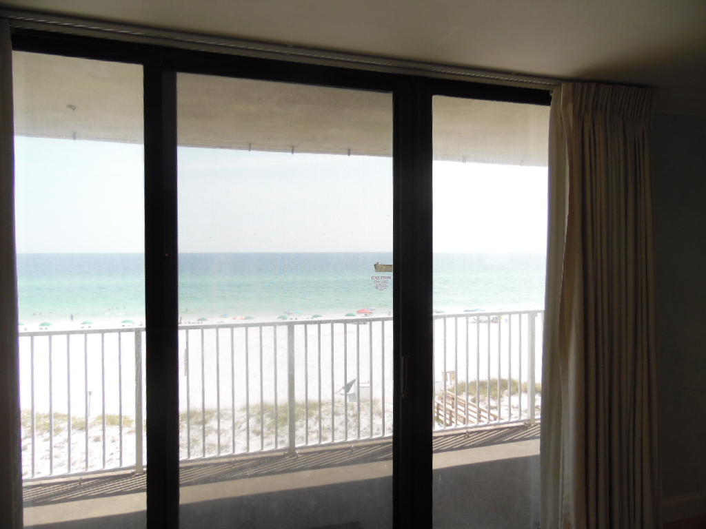 MAINSAIL CONDO PH 5 - Residential
