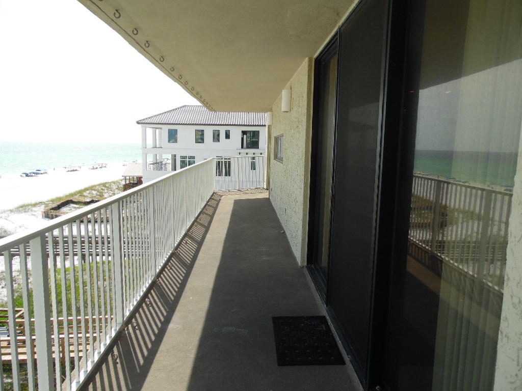 MAINSAIL CONDO PH 5 - Residential