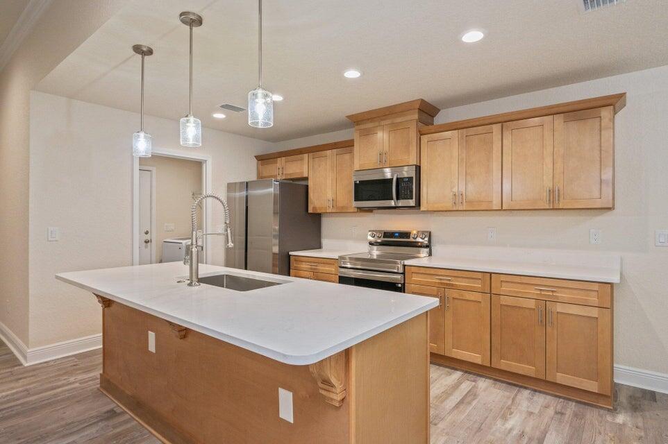 CRESTVIEW LOT 2 BLK 109 AND N 1/2 - Residential