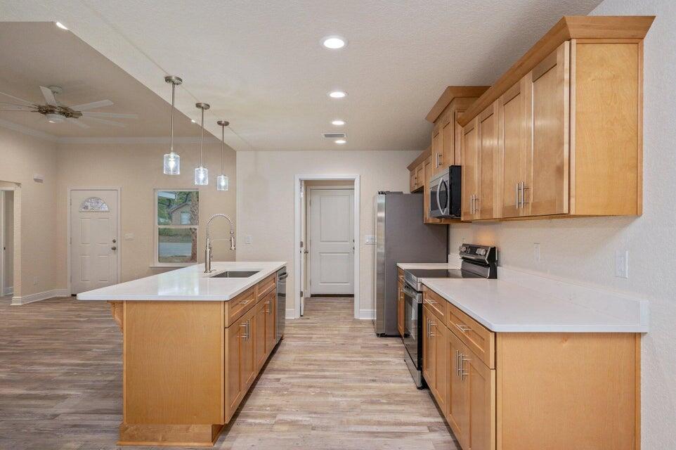 CRESTVIEW LOT 2 BLK 109 AND N 1/2 - Residential