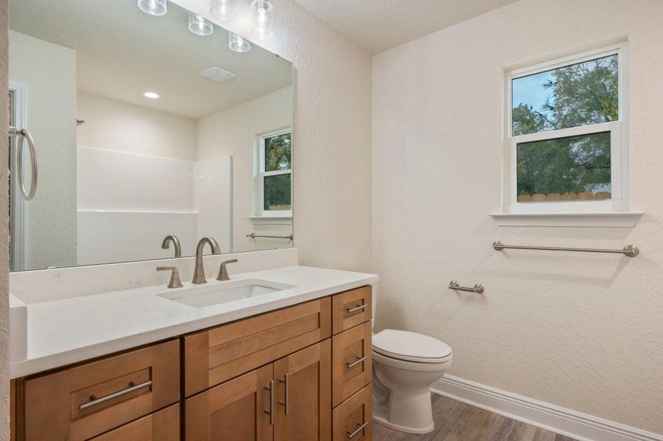 CRESTVIEW LOT 2 BLK 109 AND N 1/2 - Residential