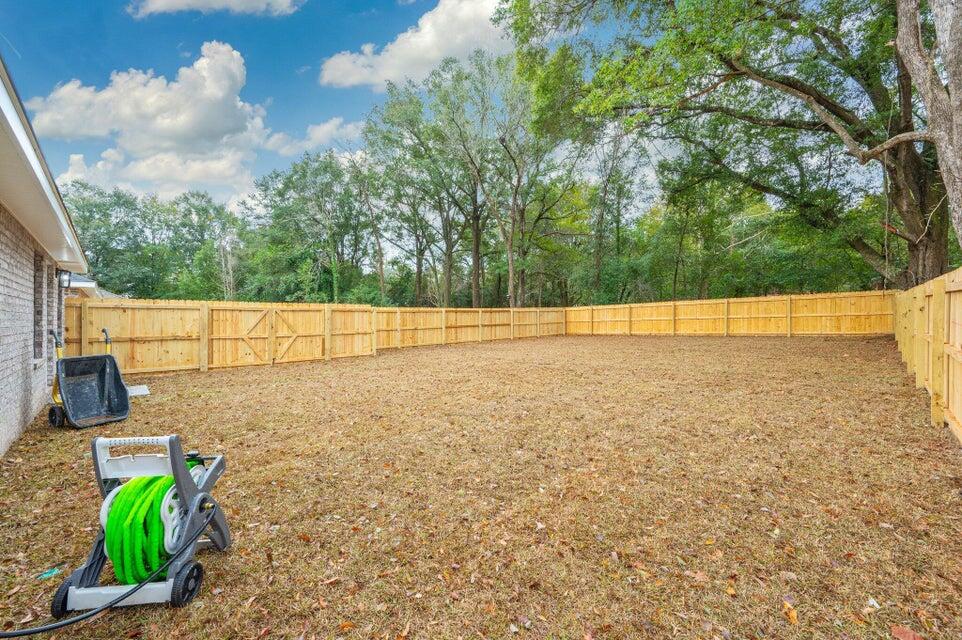 CRESTVIEW LOT 2 BLK 109 AND N 1/2 - Residential