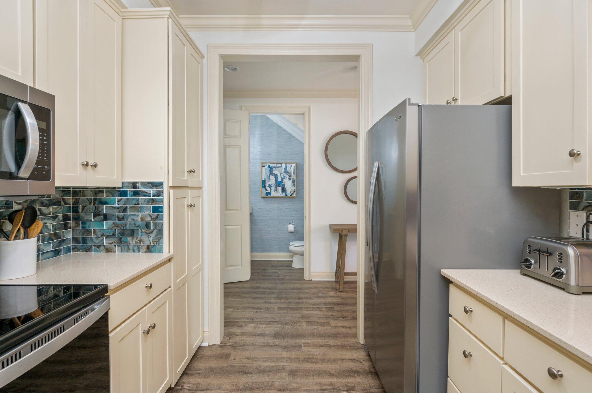 GULF PLACE - Residential