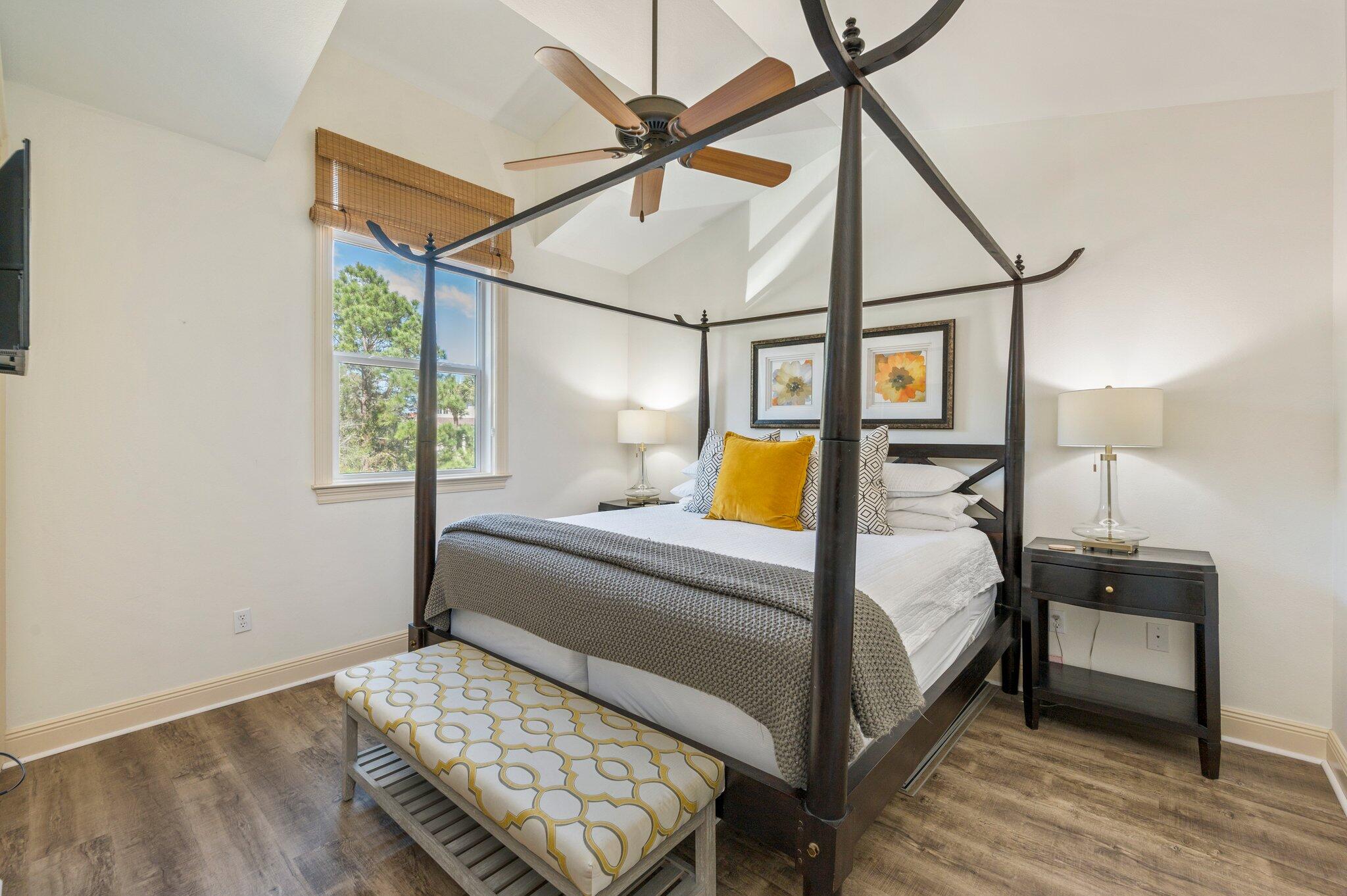 GULF PLACE - Residential