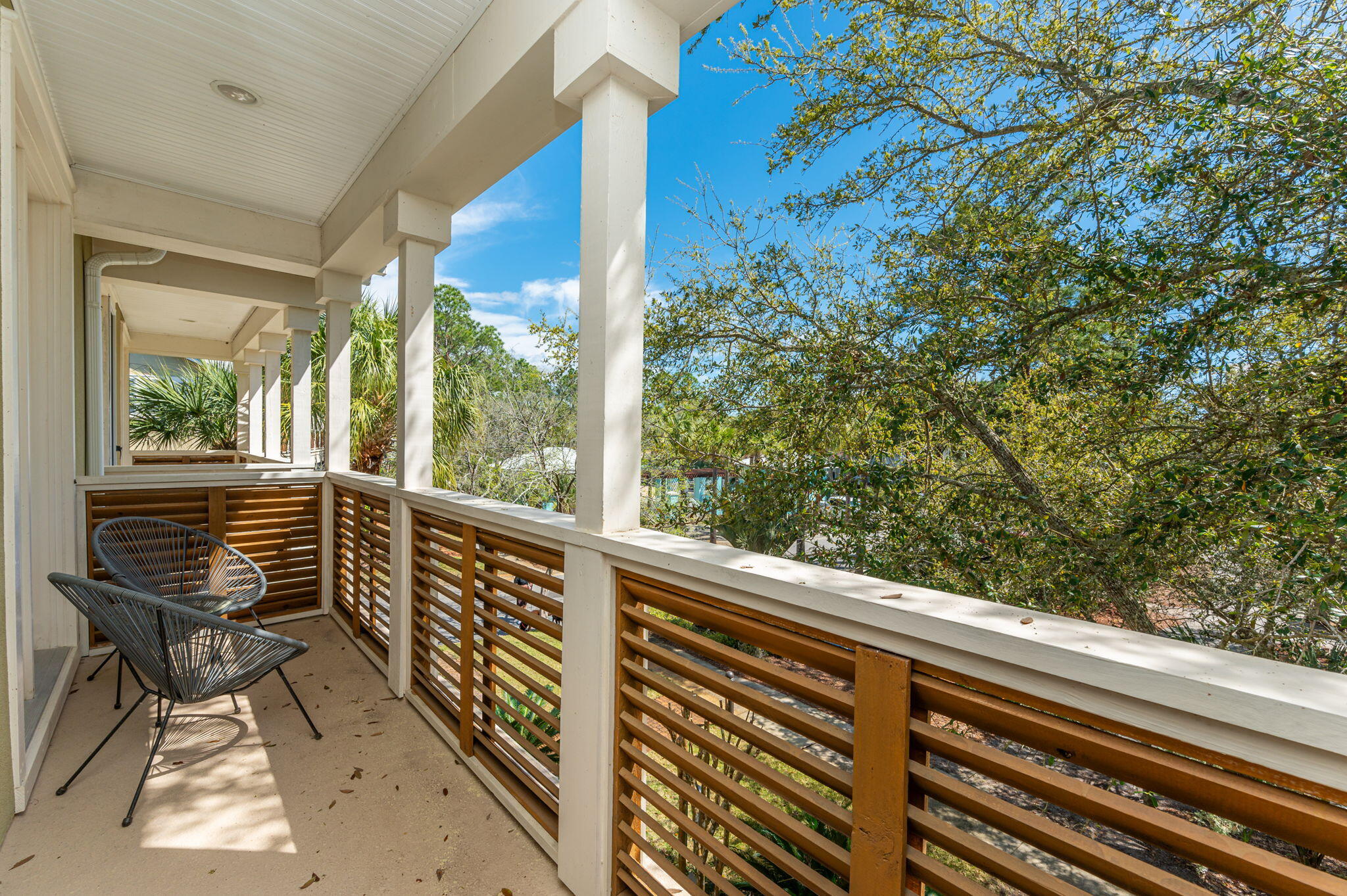 GULF PLACE - Residential
