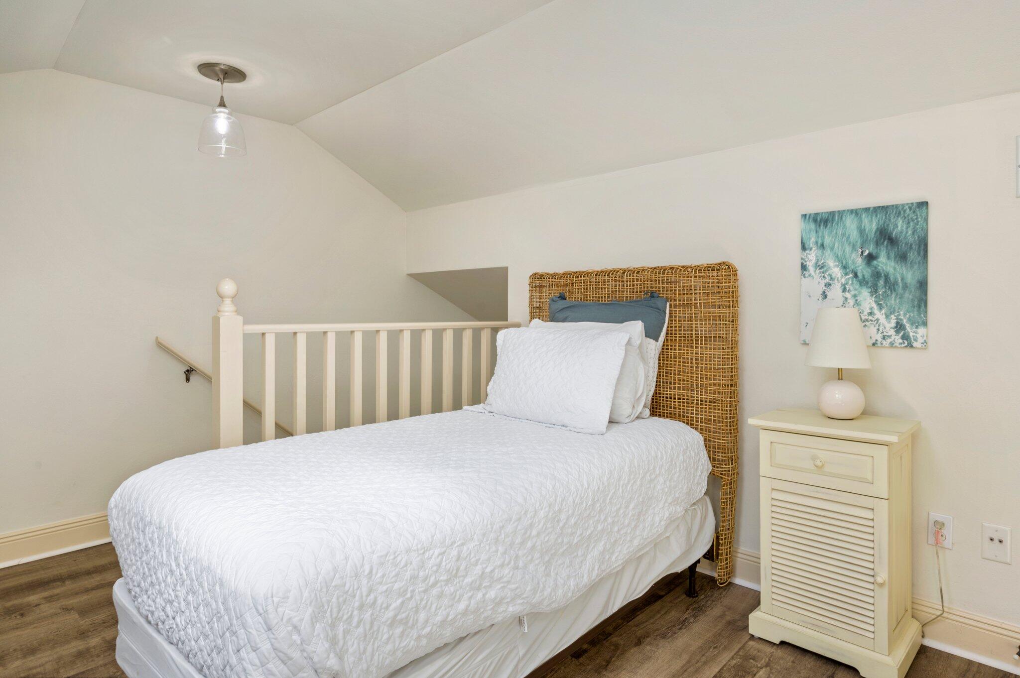 GULF PLACE - Residential