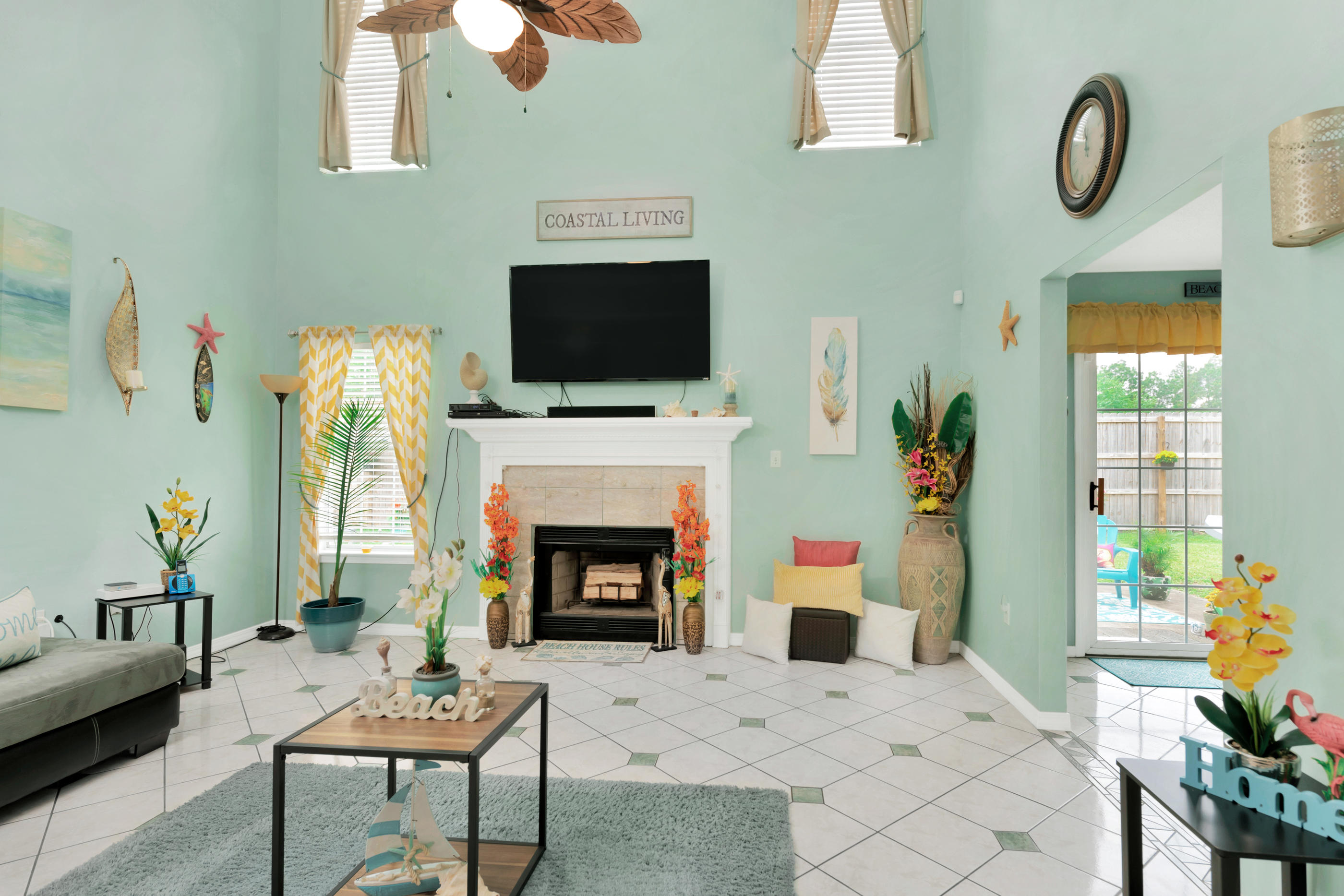 VILLAGE WEST - Residential