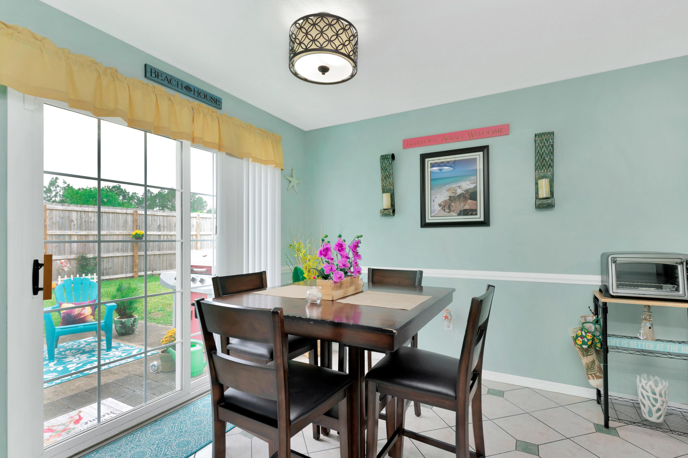 VILLAGE WEST - Residential