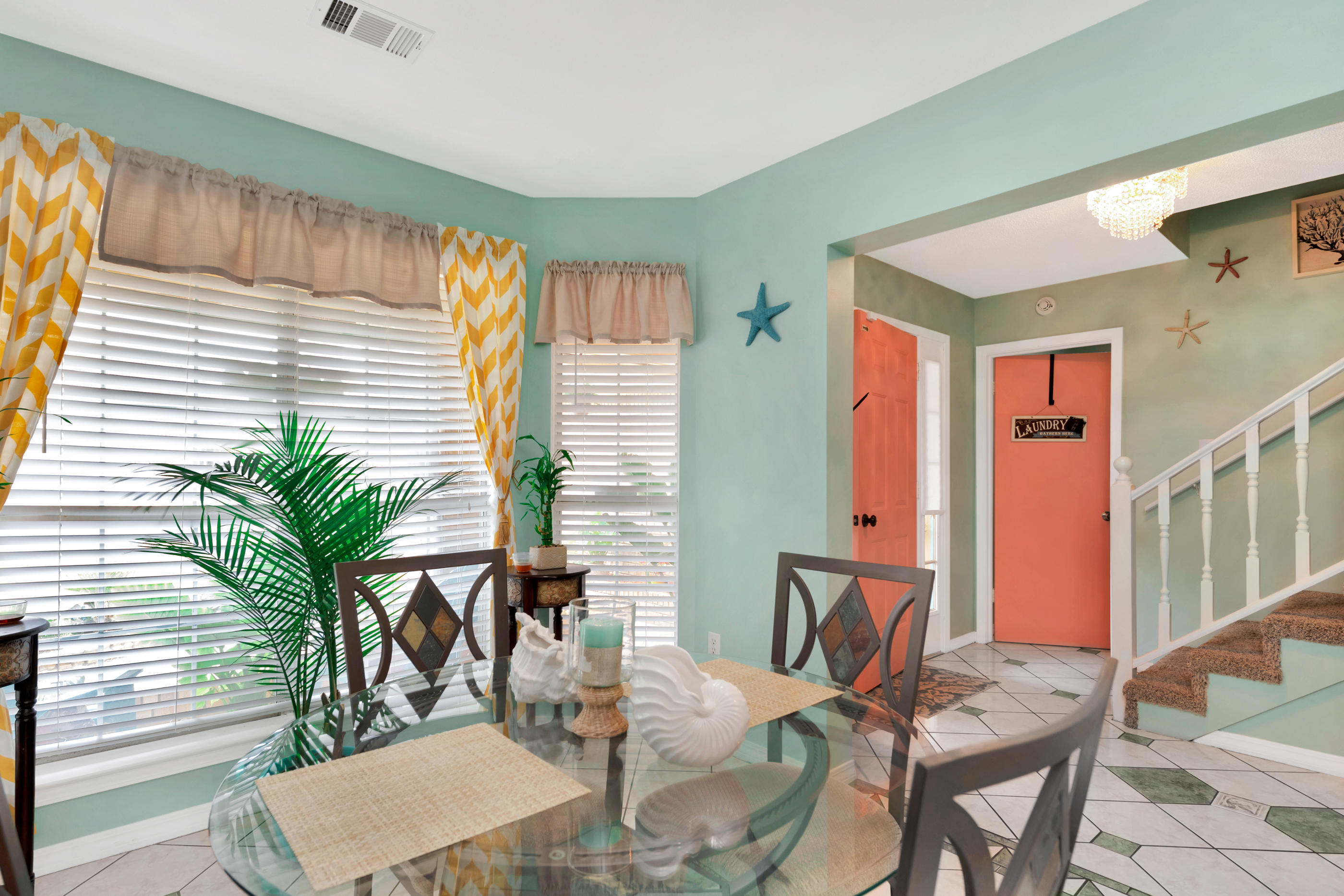 VILLAGE WEST - Residential