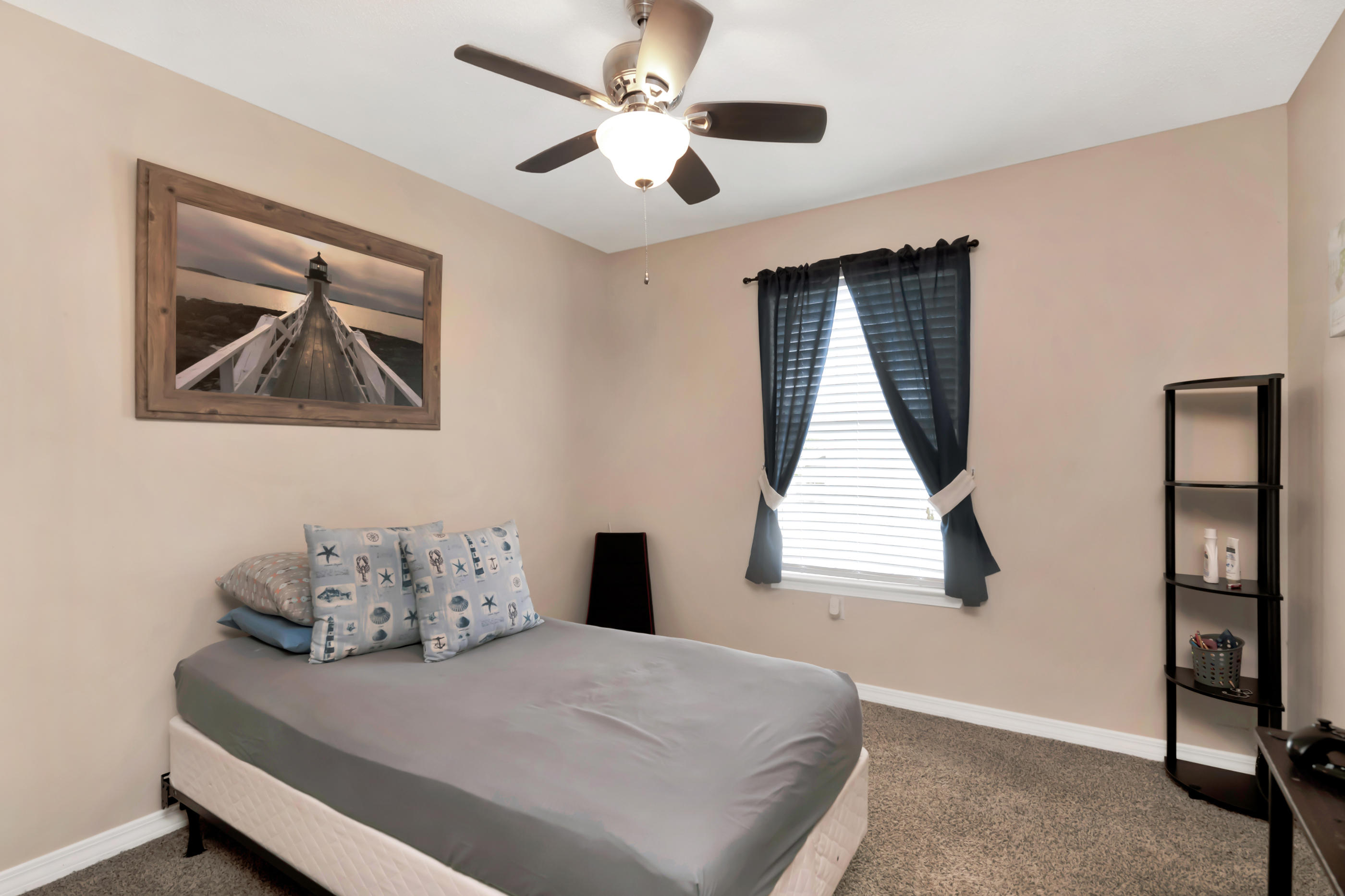 VILLAGE WEST - Residential